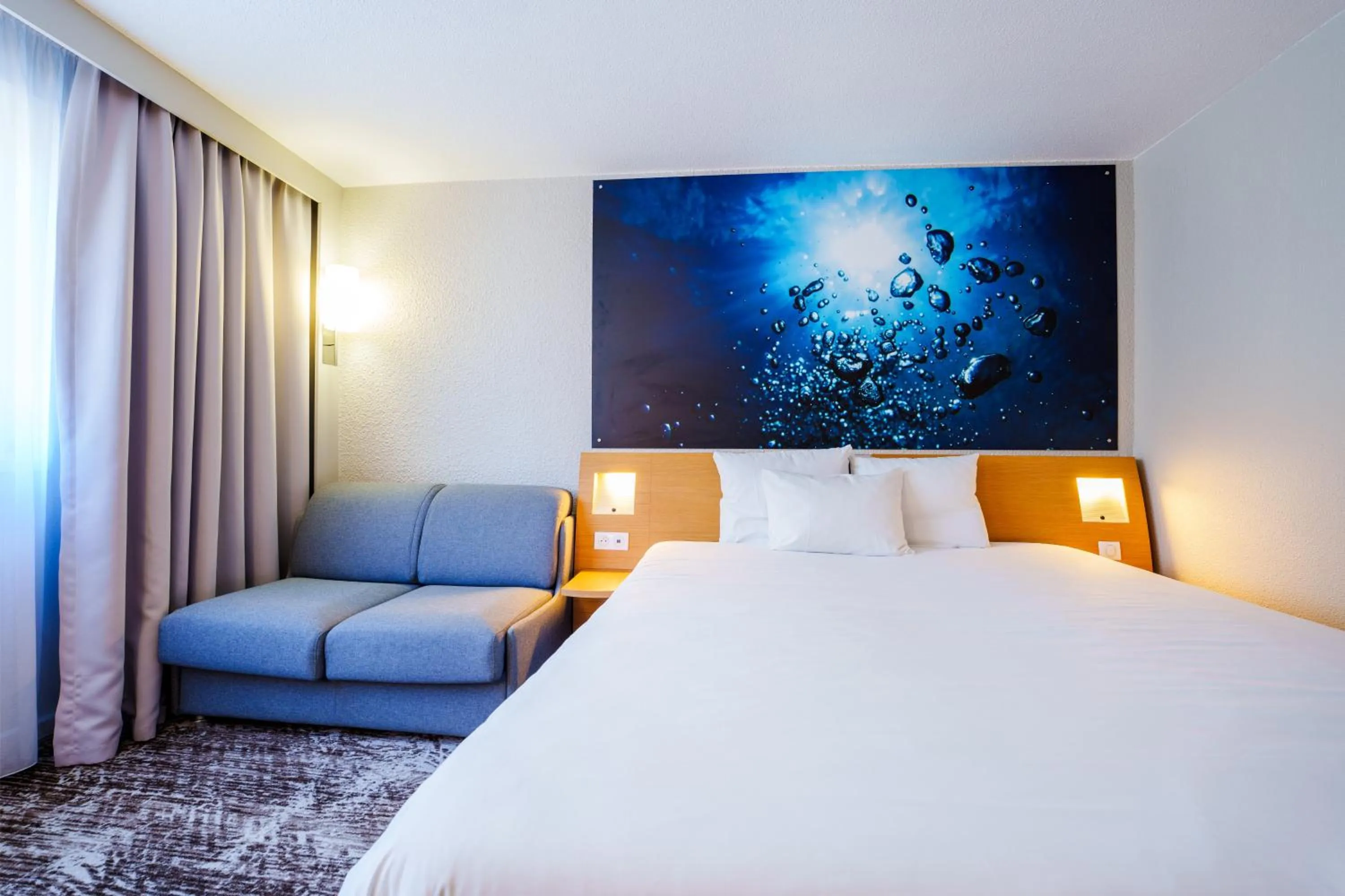 Bedroom, Bed in Novotel Saint Avold