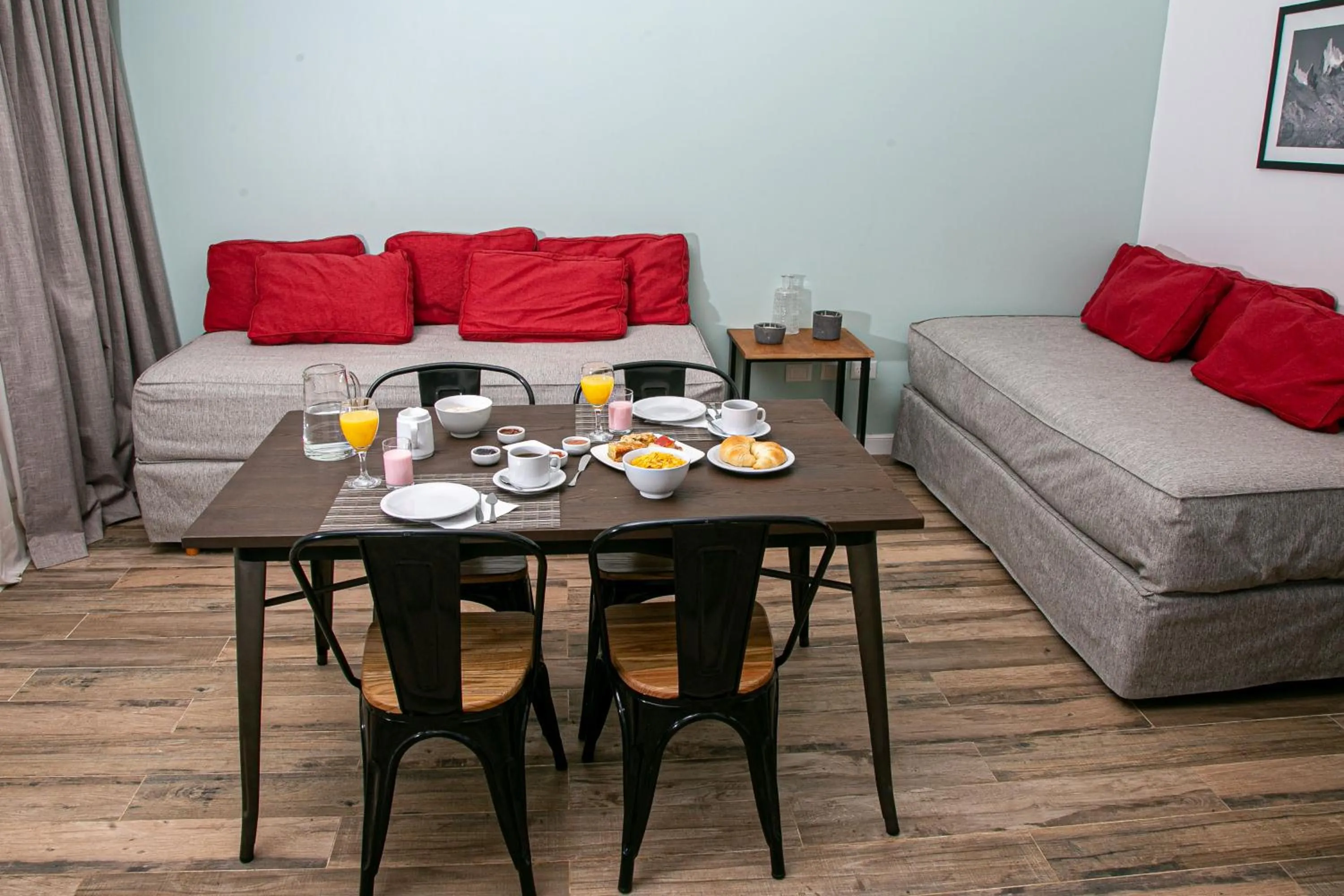 Senderos Aparts & Suites