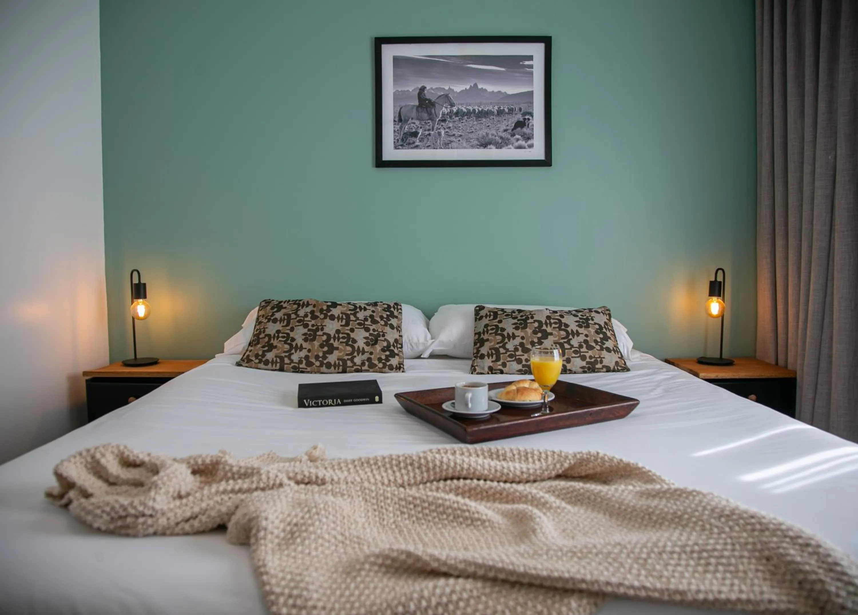 Bed in Senderos Aparts & Suites