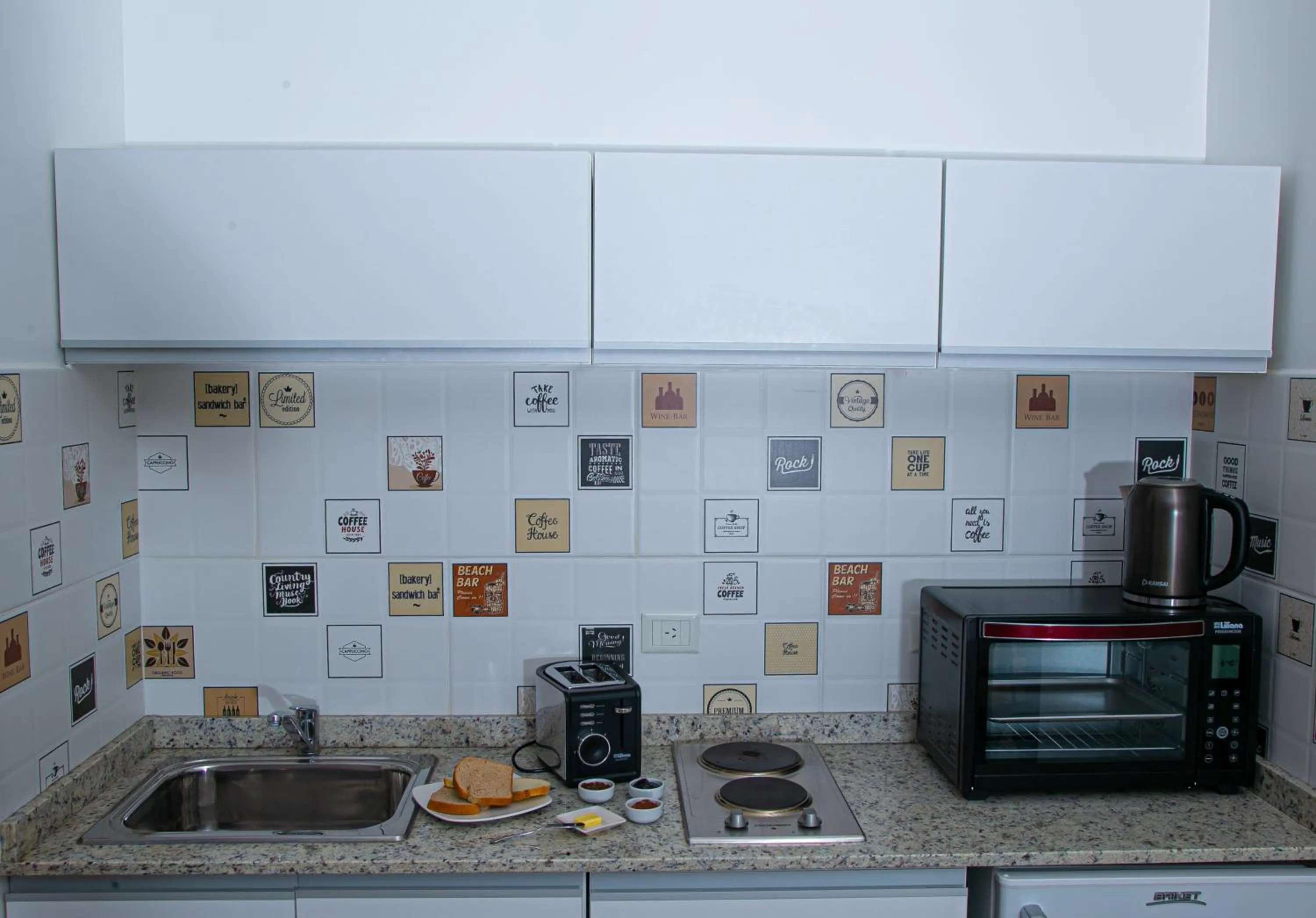 Senderos Aparts & Suites