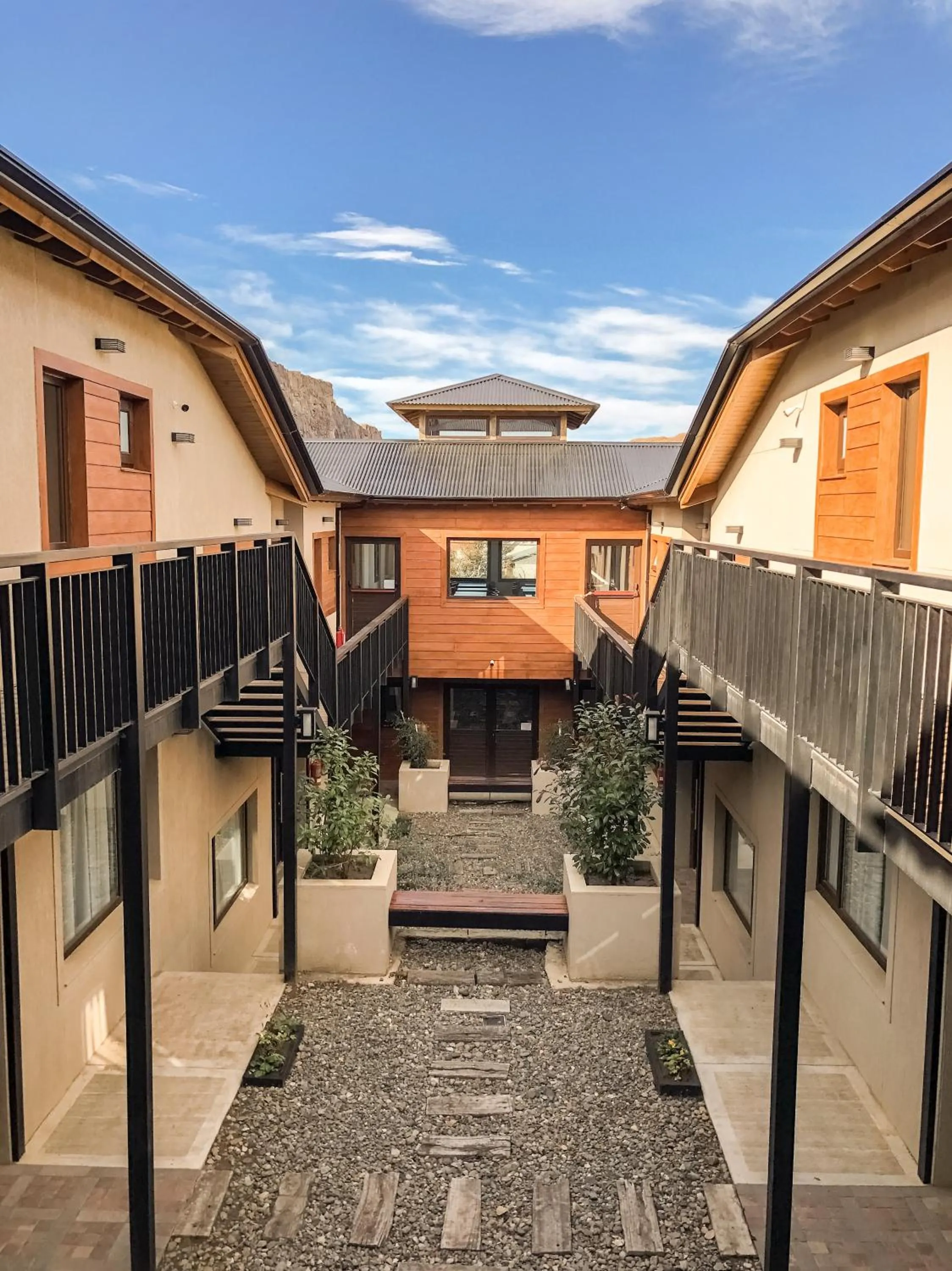 Property building in Senderos Aparts & Suites