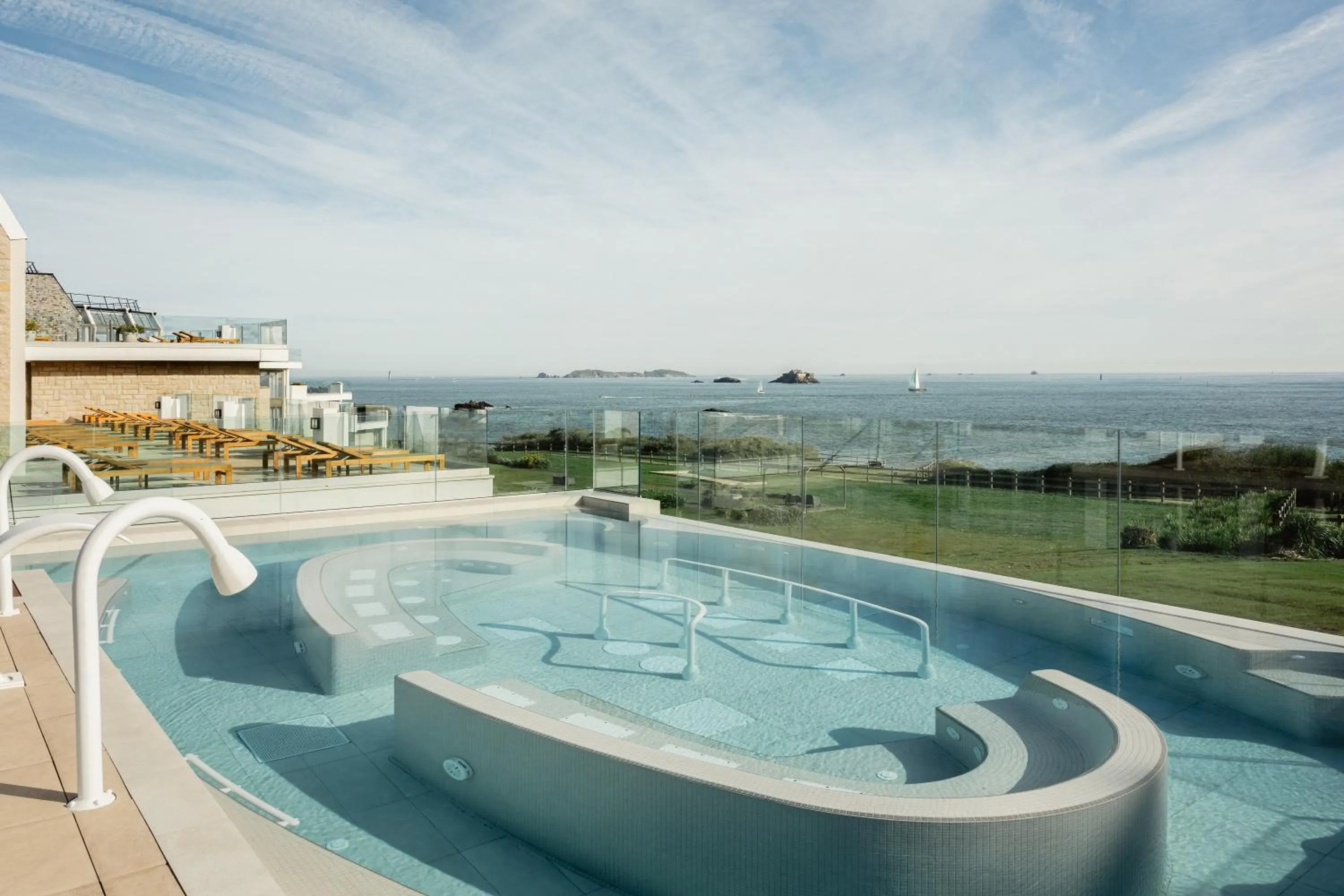 Spa and wellness centre/facilities in Emeria Dinard Thalasso Spa