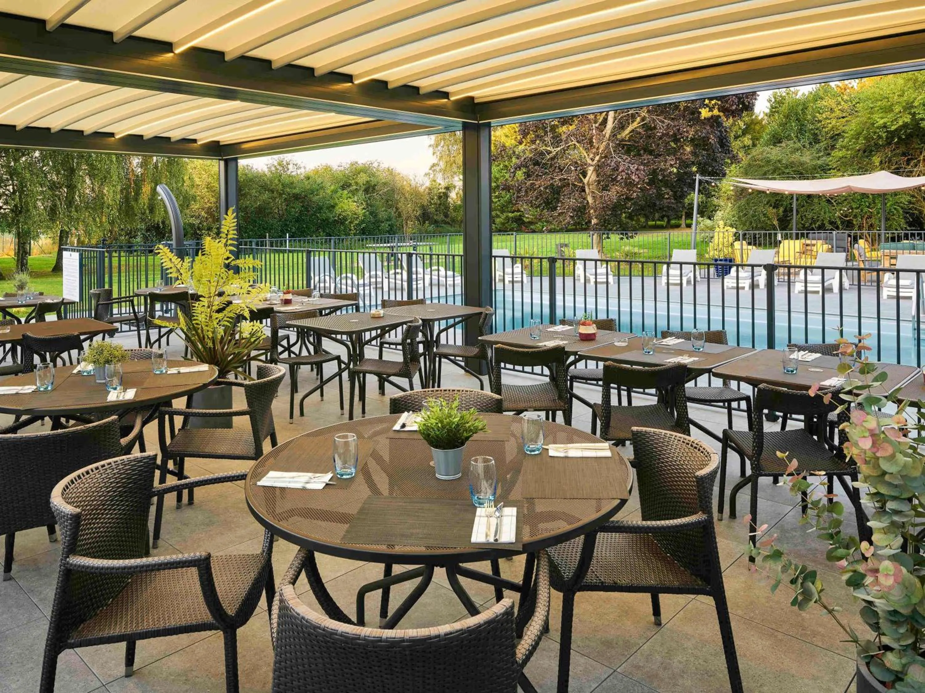 Pool view in Novotel Roissy Saint Witz