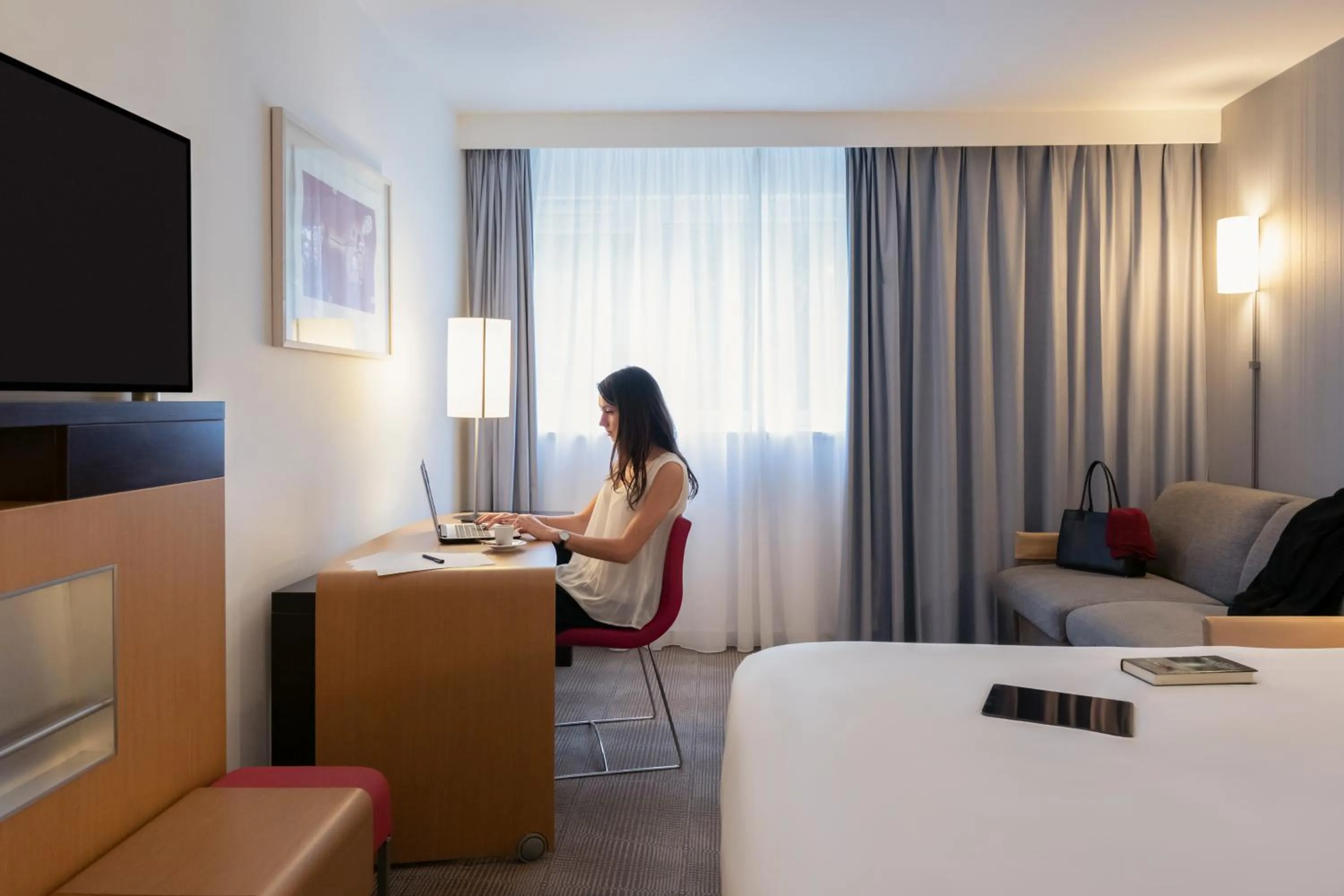 People in Novotel Roissy Saint Witz