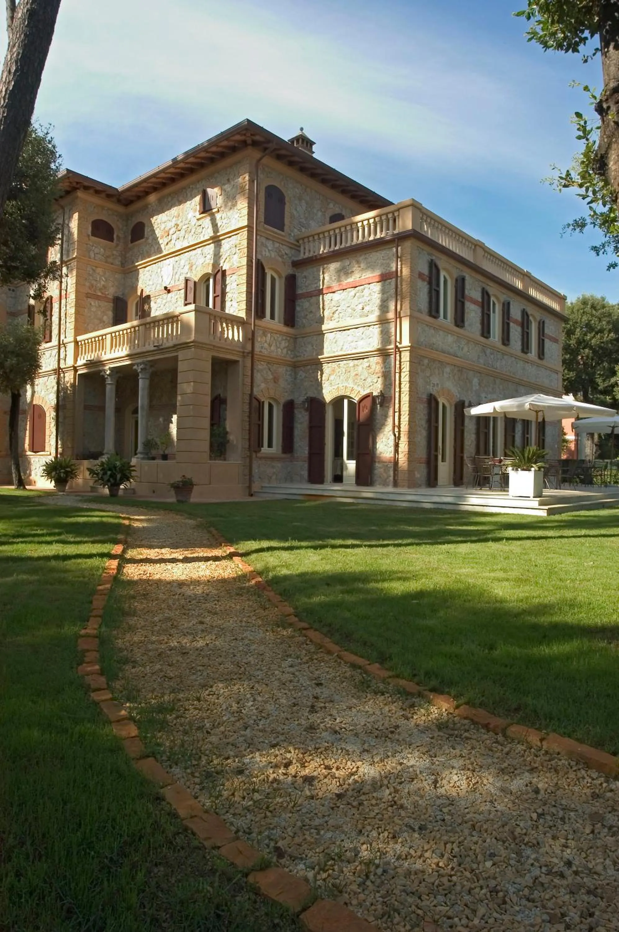 Facade/entrance in Villa Signori