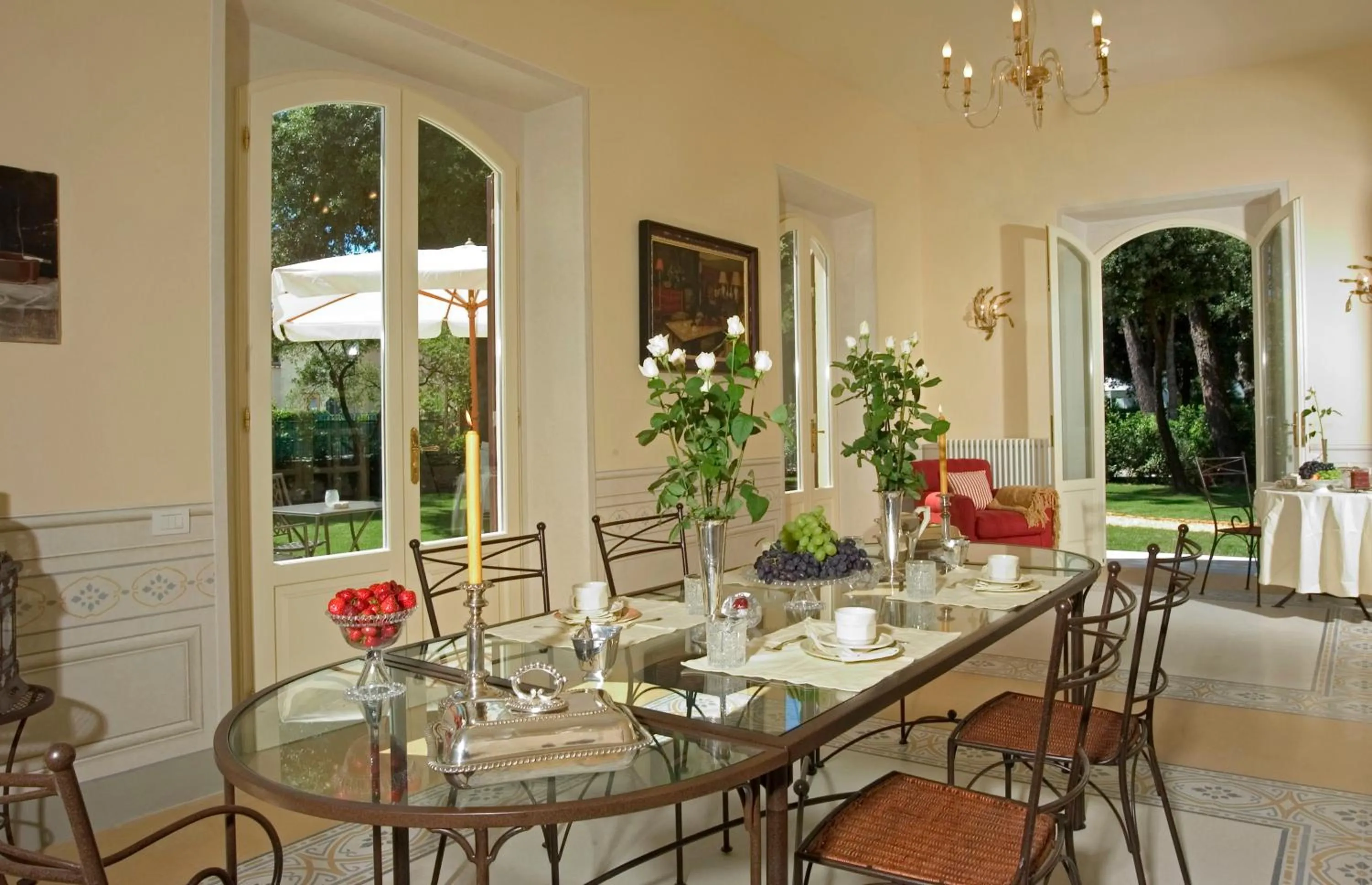 Communal lounge/ TV room in Villa Signori