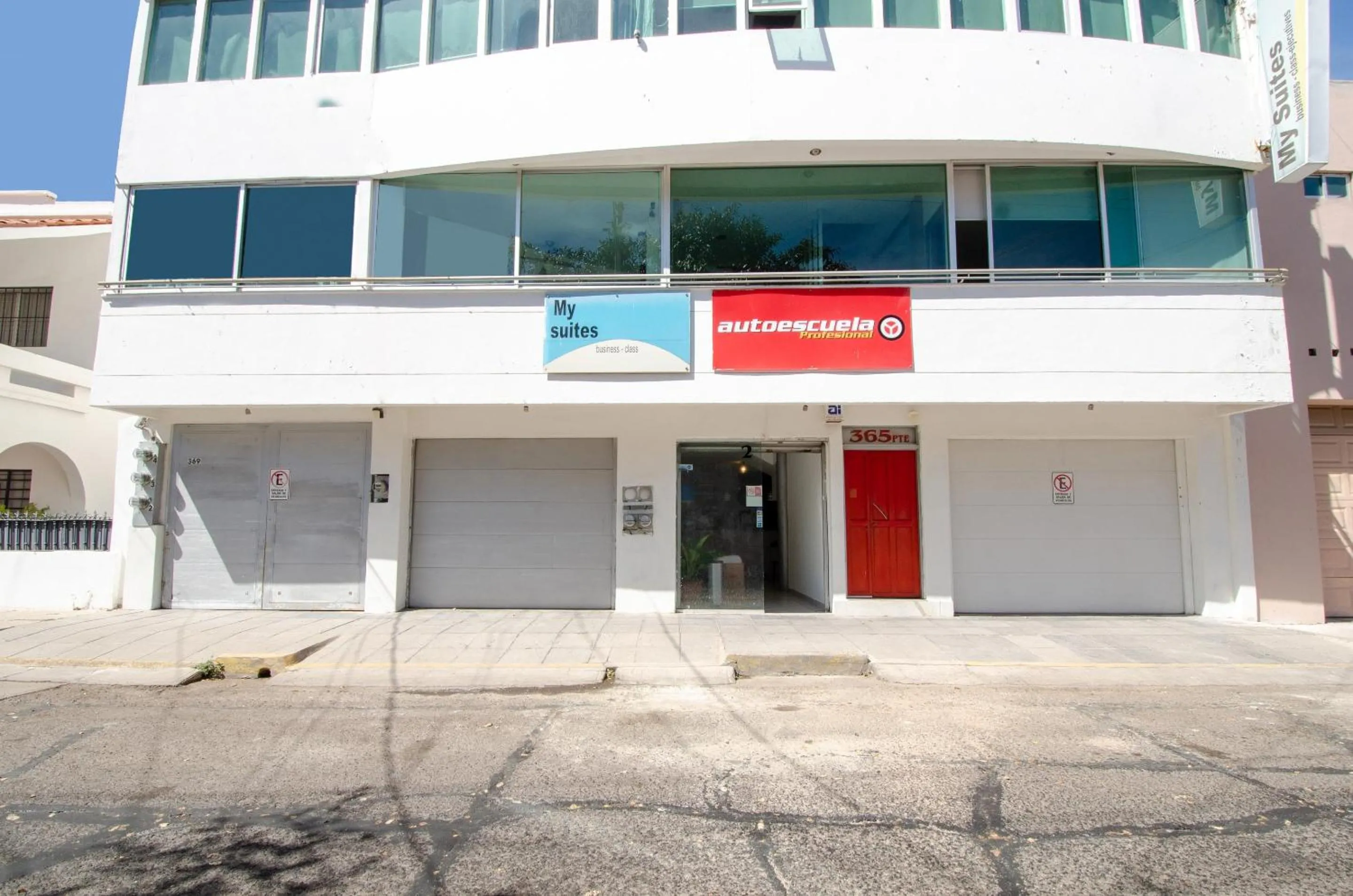 Facade/entrance in My Suite Ejecutiva