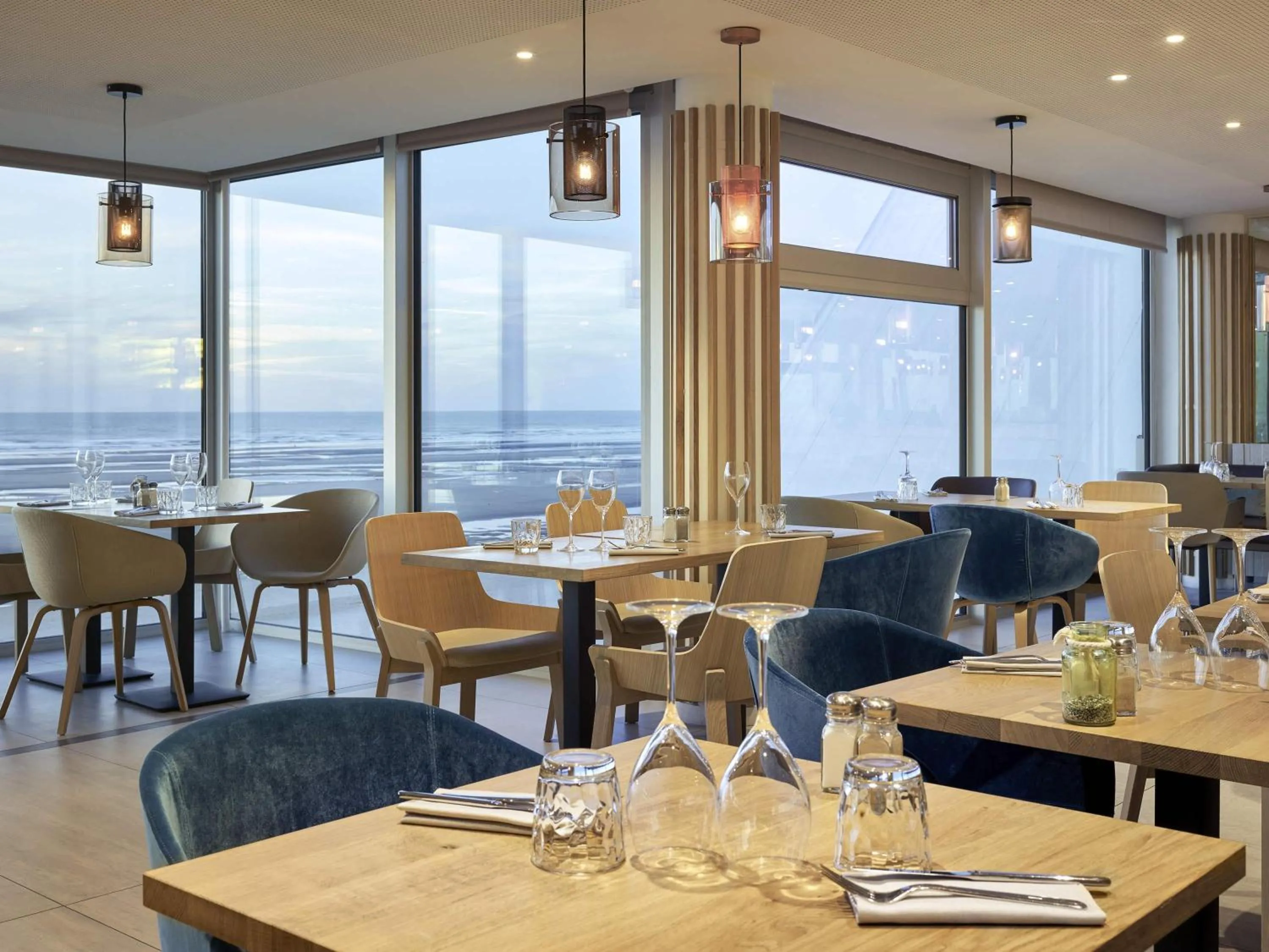 Restaurant/places to eat in Novotel Thalassa Le Touquet