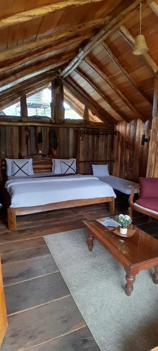 Bedroom, Bed in Eco Creations Nuwaraeliya