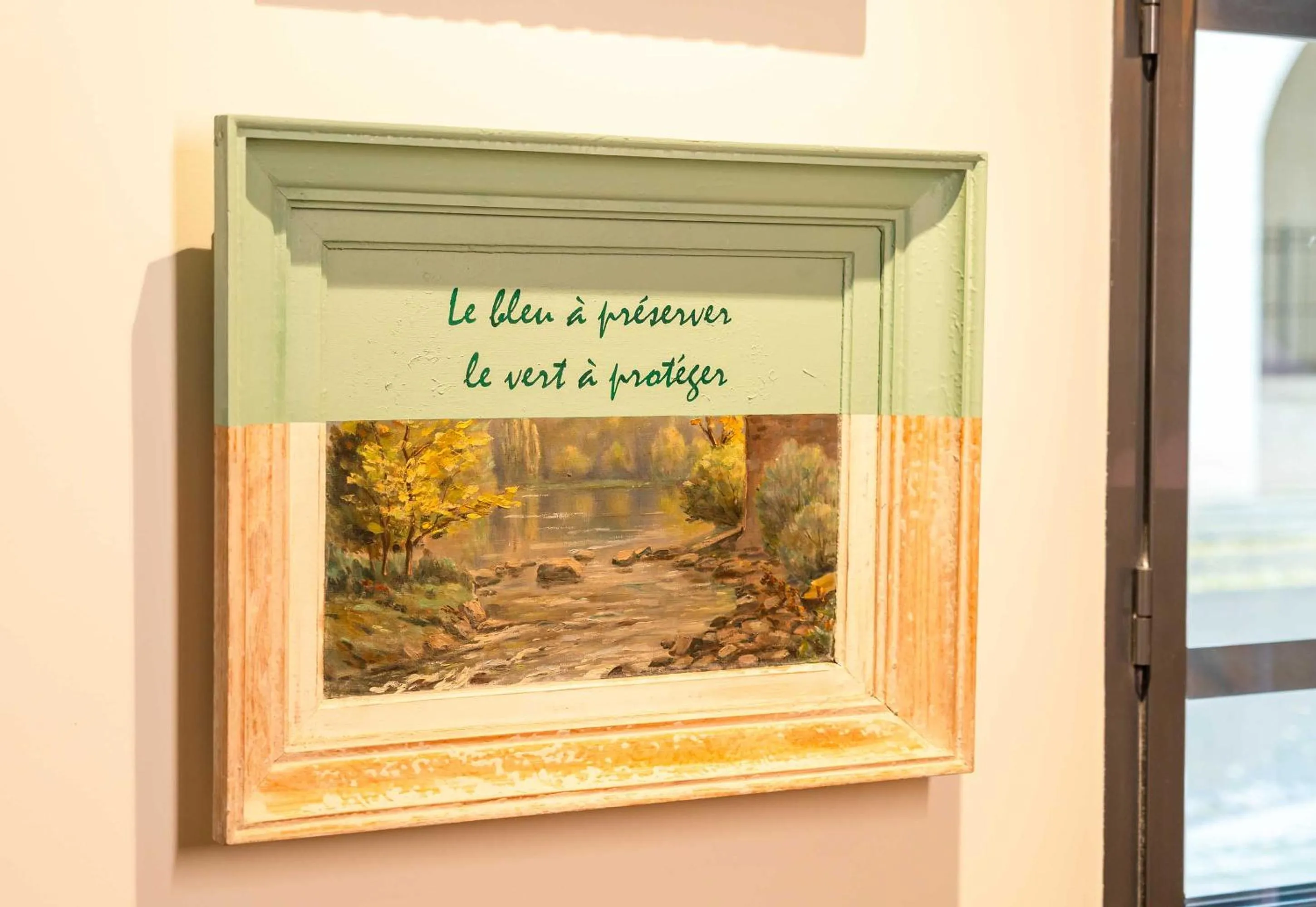 Decorative detail in B&B HOME Rueil-Malmaison Gare