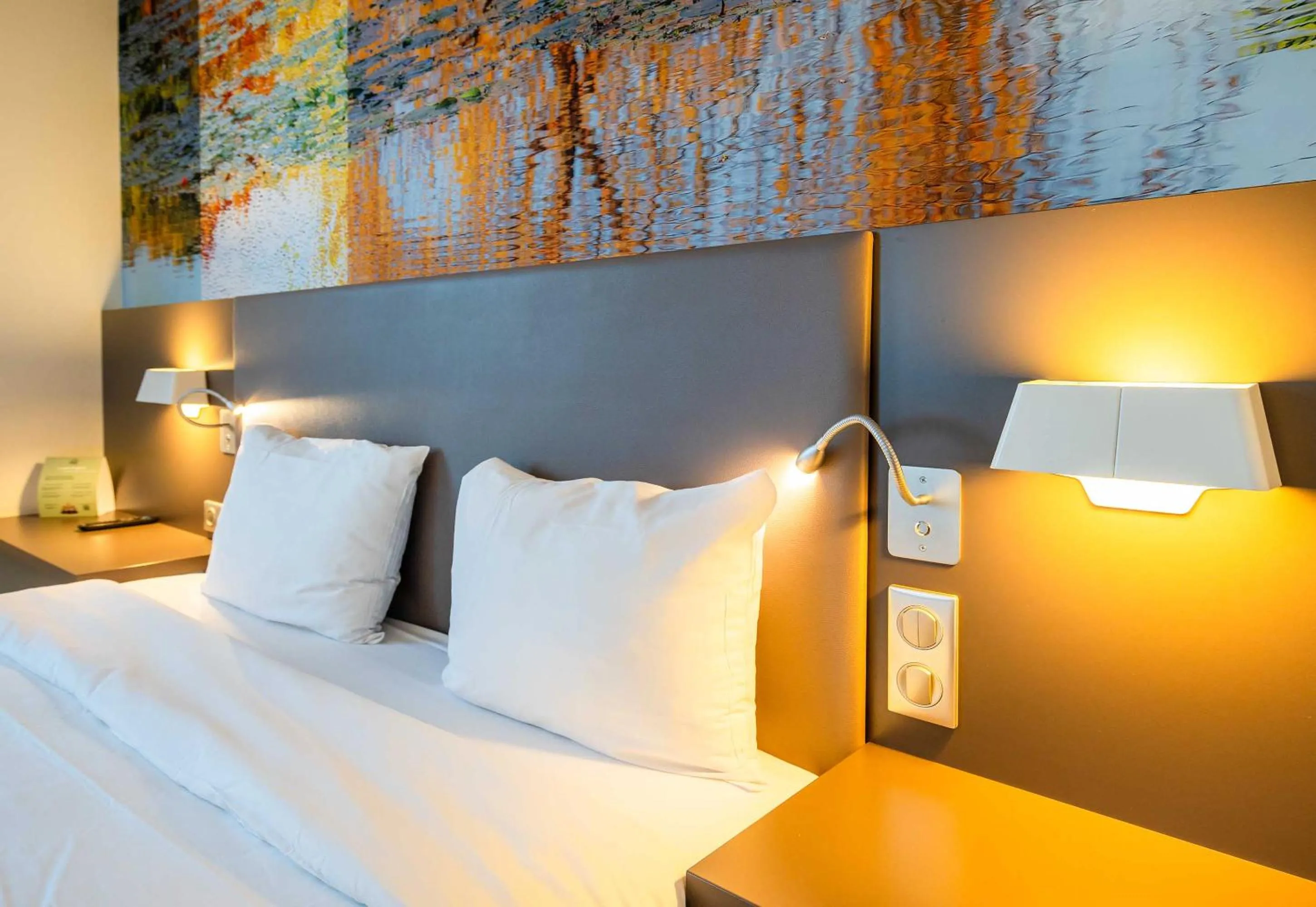 Bedroom, Bed in B&B HOME Rueil-Malmaison Gare