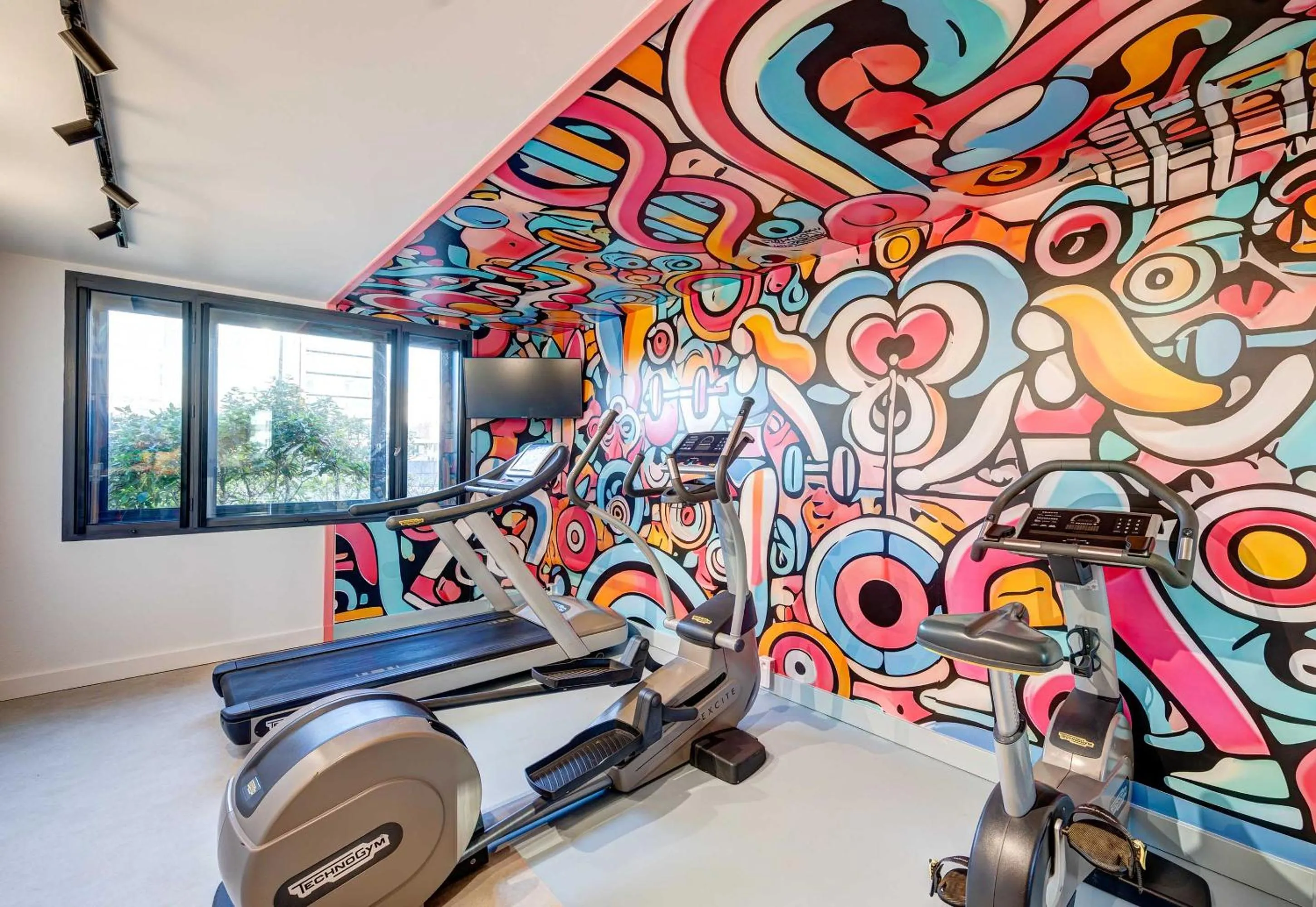 Fitness centre/facilities in B&B HOME Rueil-Malmaison Gare