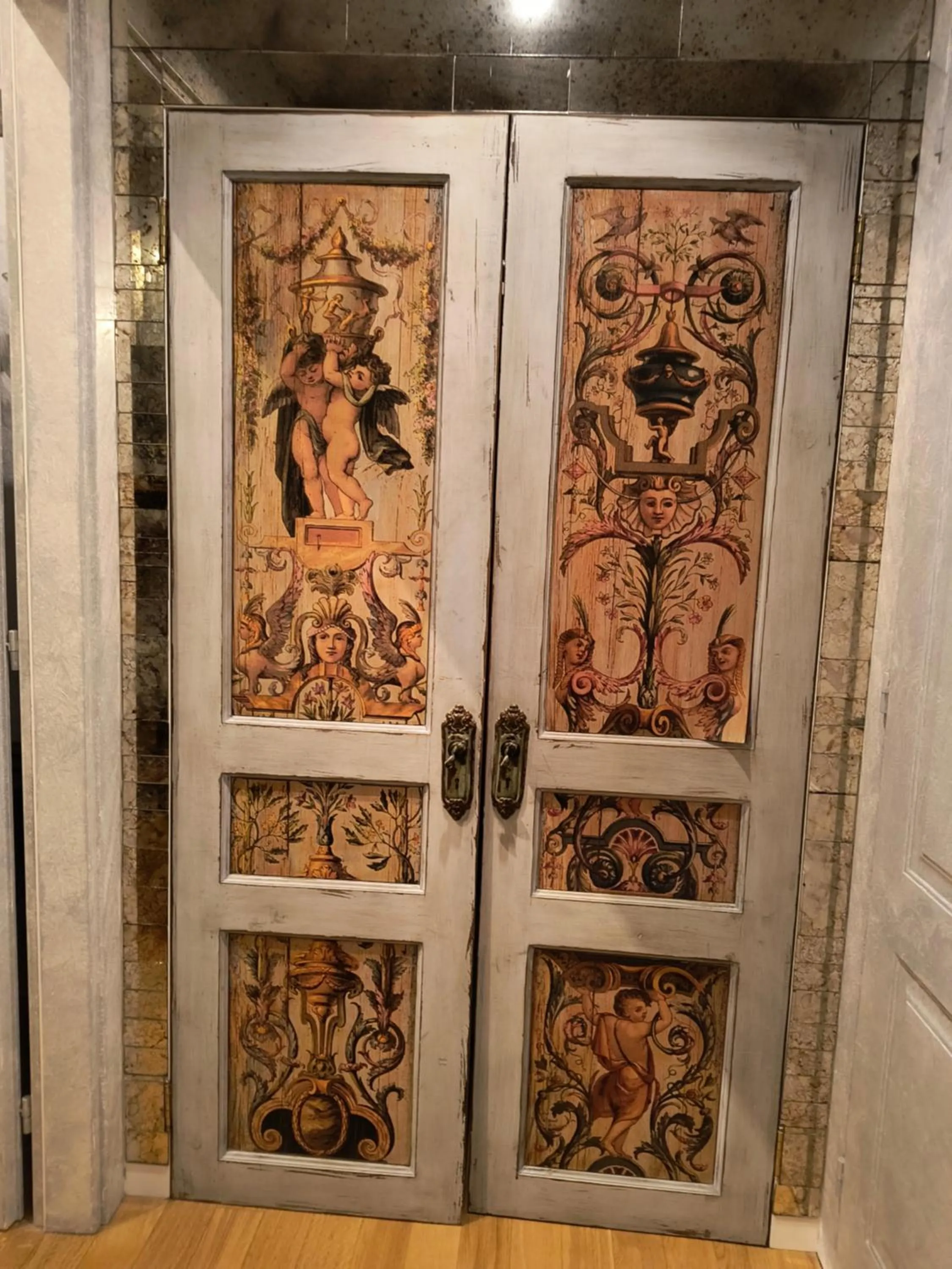 Decorative detail in Ca Dell'Arte