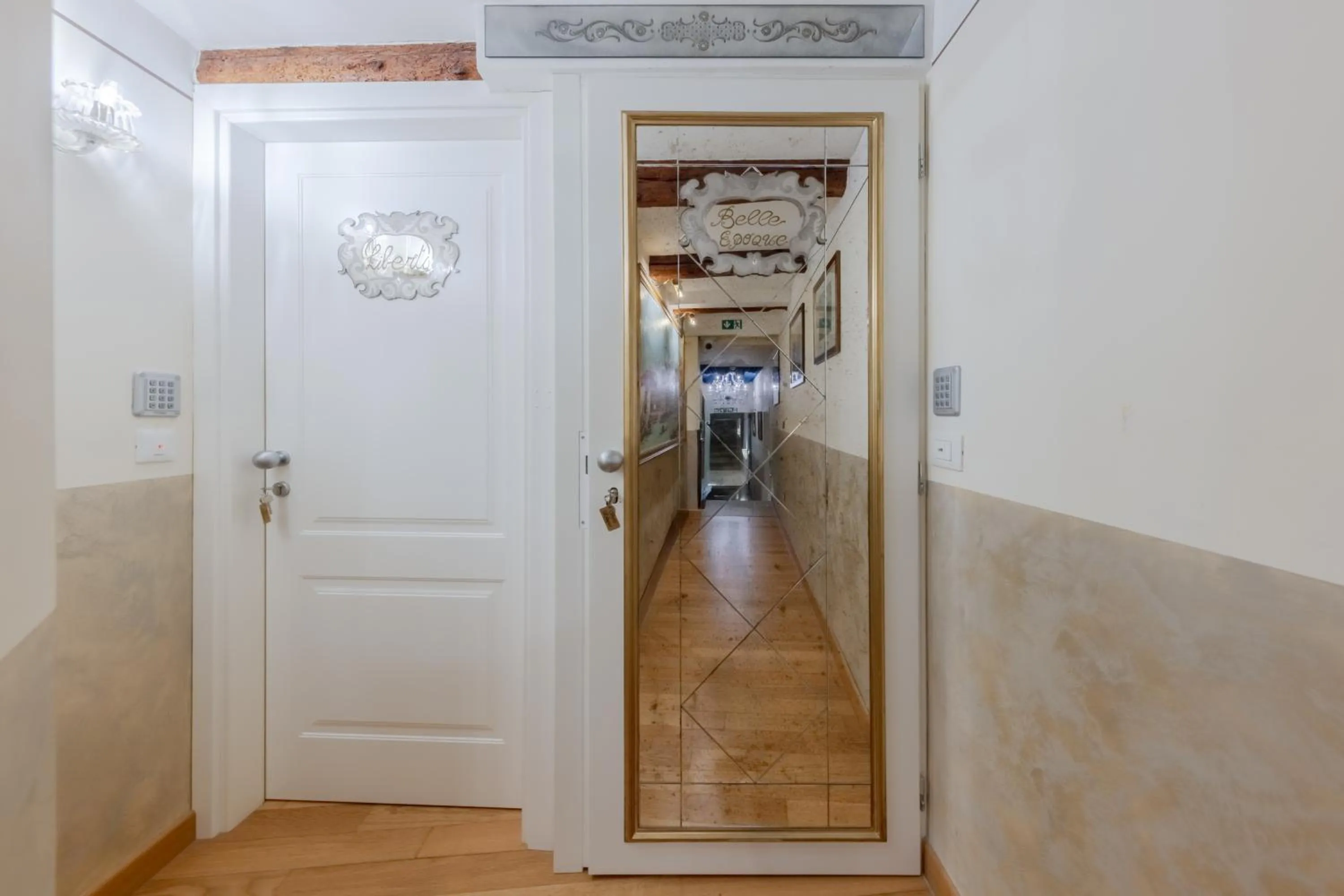 Decorative detail in Ca Dell'Arte