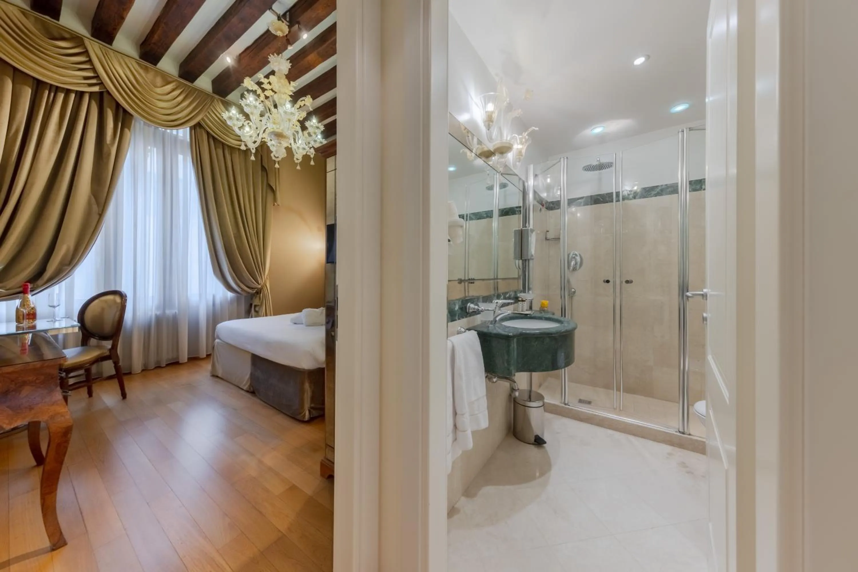 Bathroom, Bed in Ca Dell'Arte