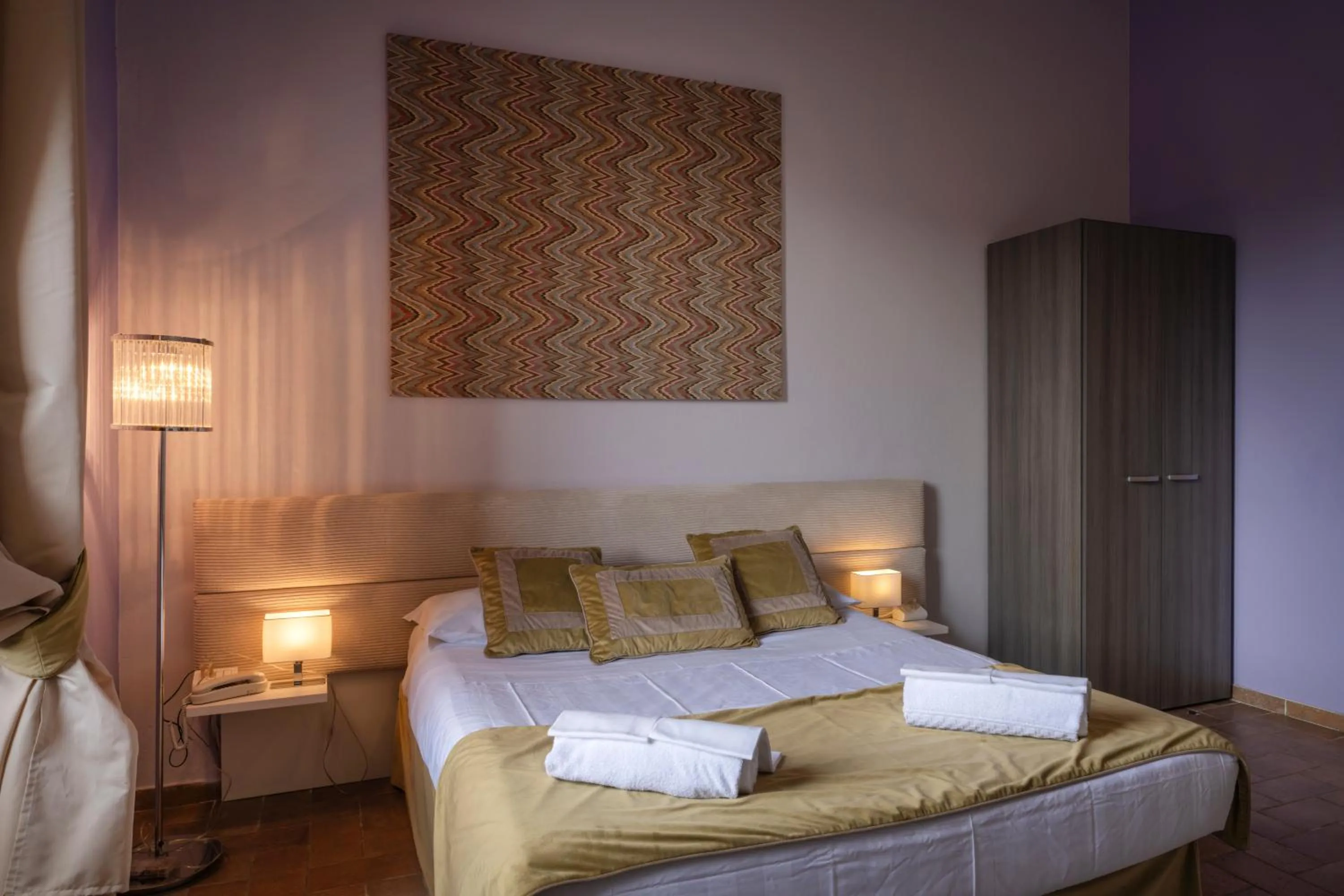 Bedroom, Bed in Hotel Palazzo Renieri - 3stelle S