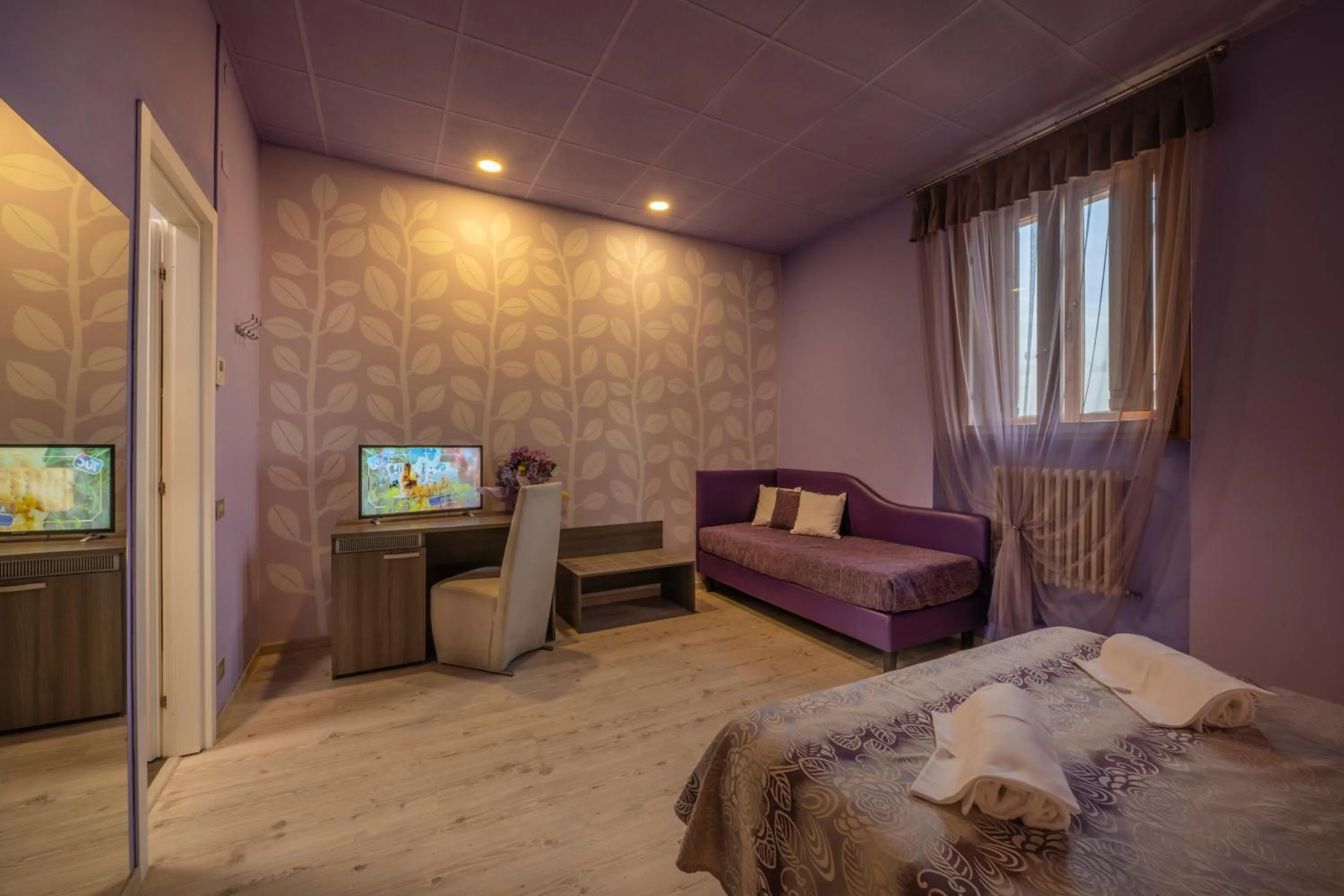 Bedroom, Bed in Hotel Palazzo Renieri - 3stelle S