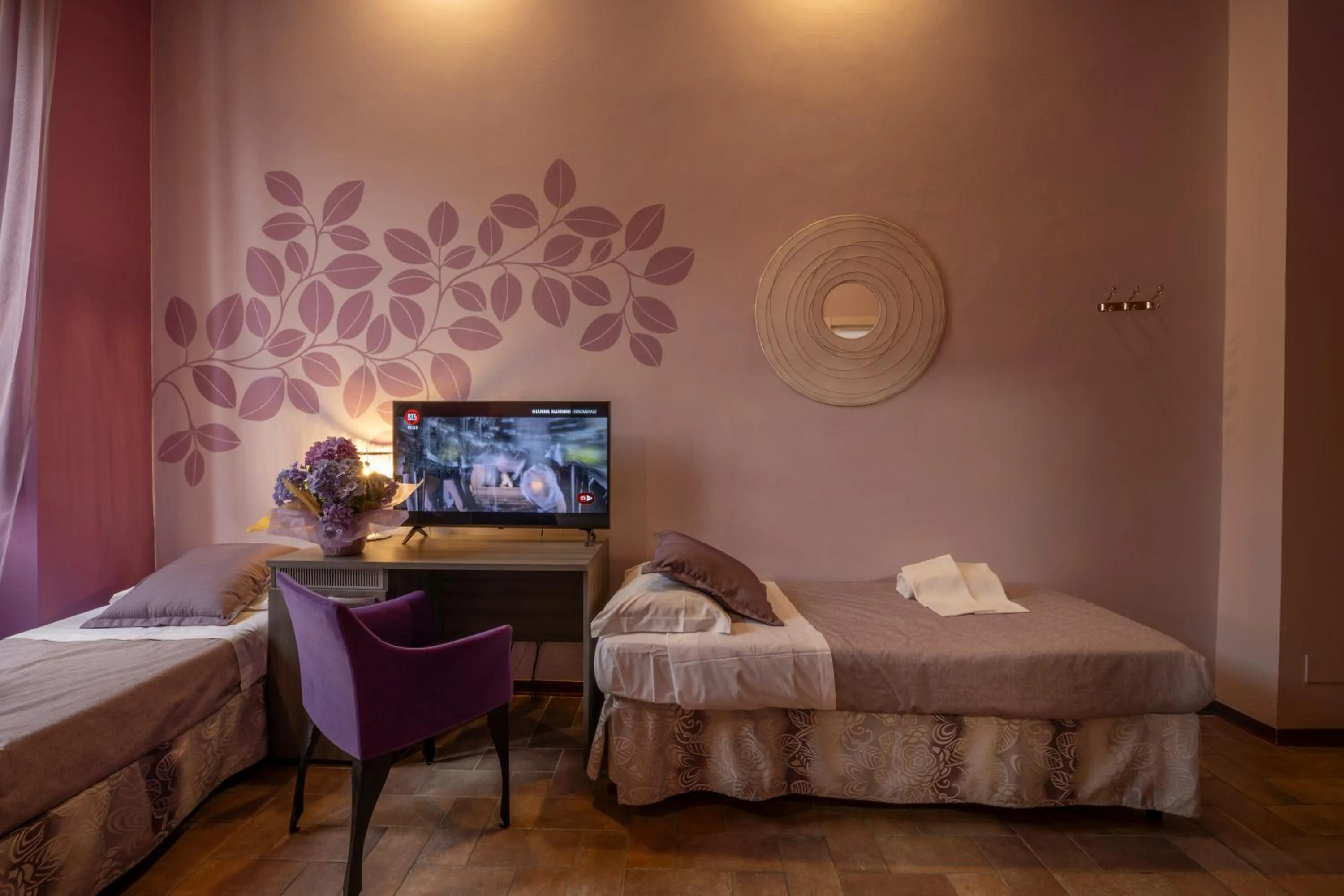 TV and multimedia, Bed in Hotel Palazzo Renieri - 3stelle S