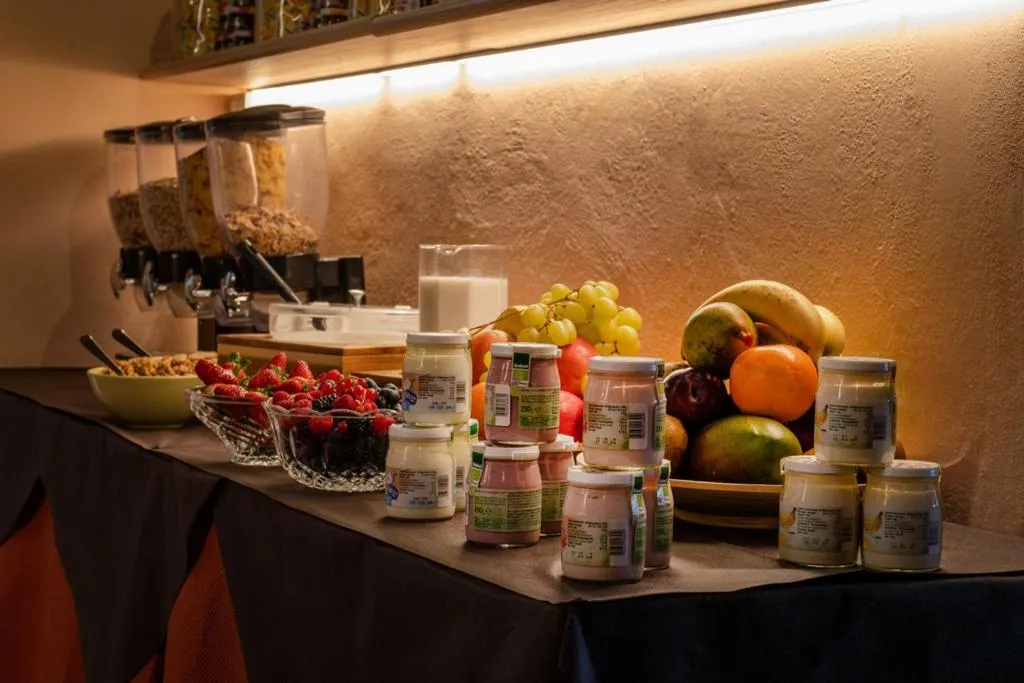 Breakfast in Hotel Palazzo Renieri - 3stelle S