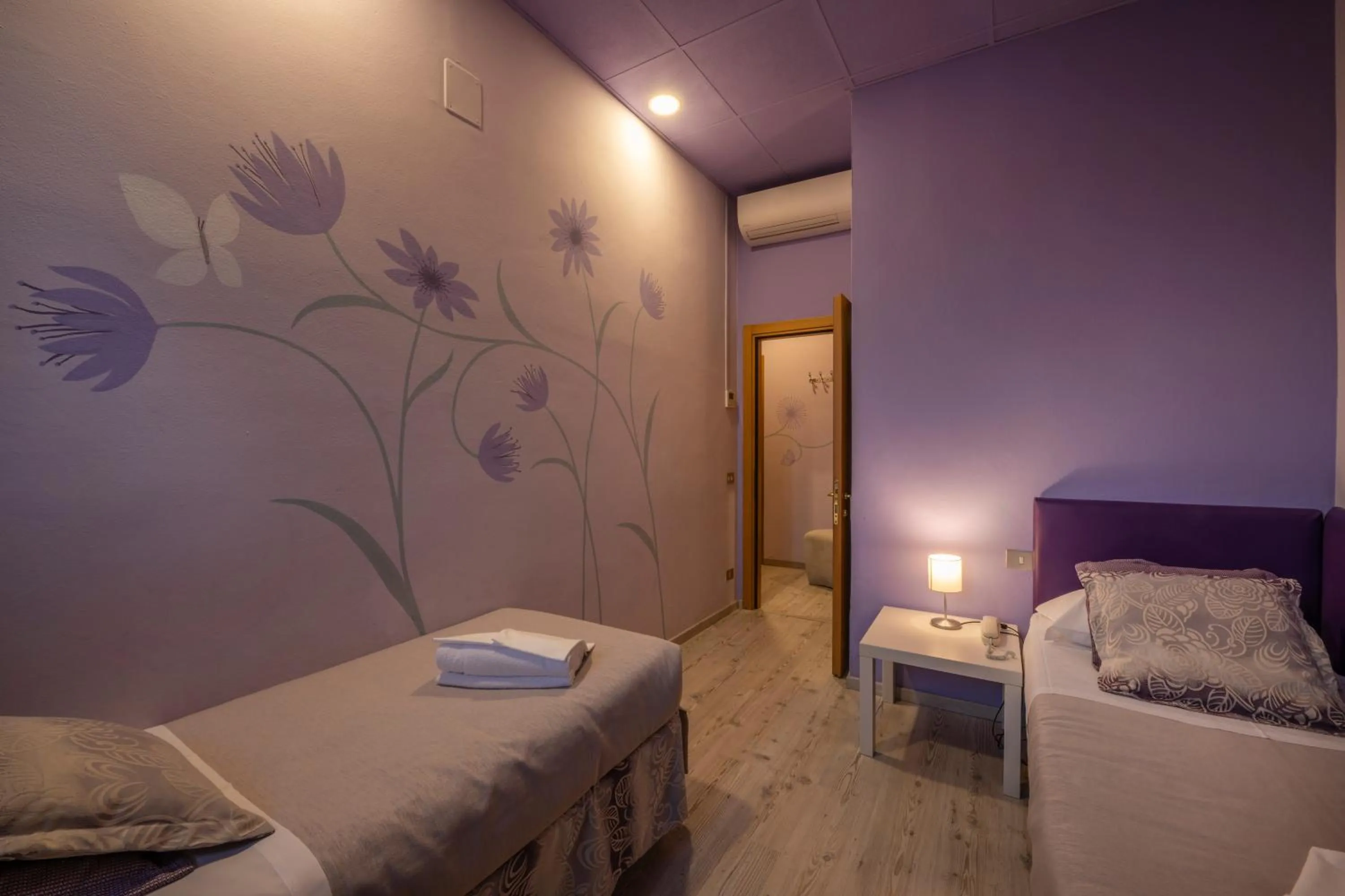 Bed in Hotel Palazzo Renieri - 3stelle S