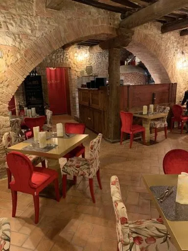 Restaurant/places to eat in Hotel Palazzo Renieri - 3stelle S