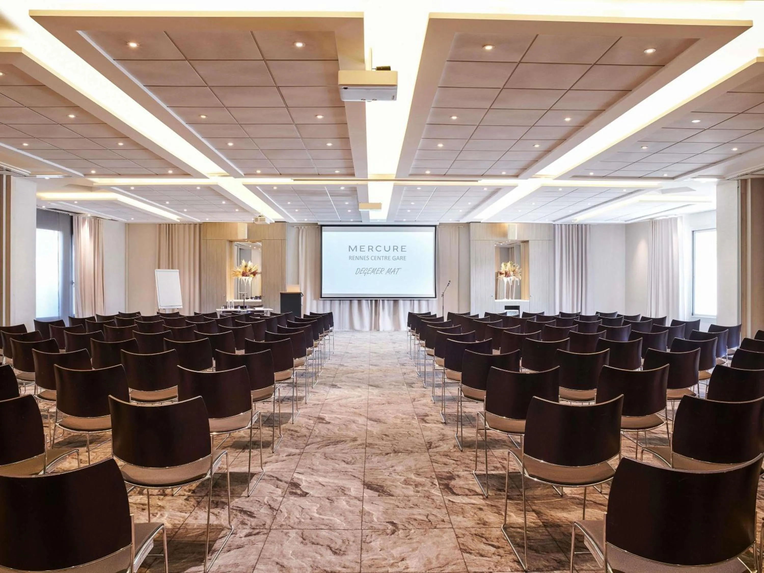 Meeting/conference room in Mercure Rennes Centre Gare