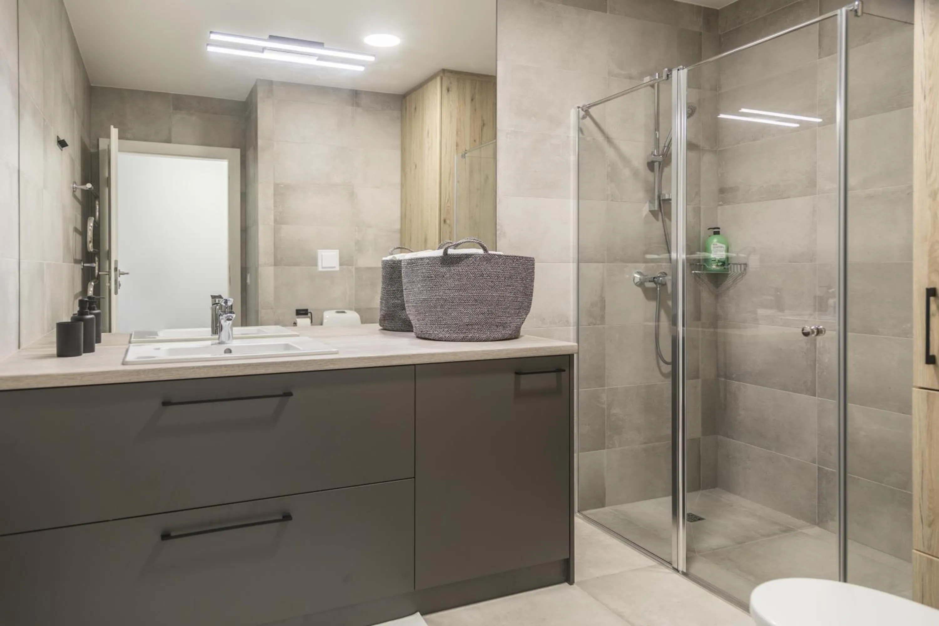 Shower in Apartment Hotel Laisve