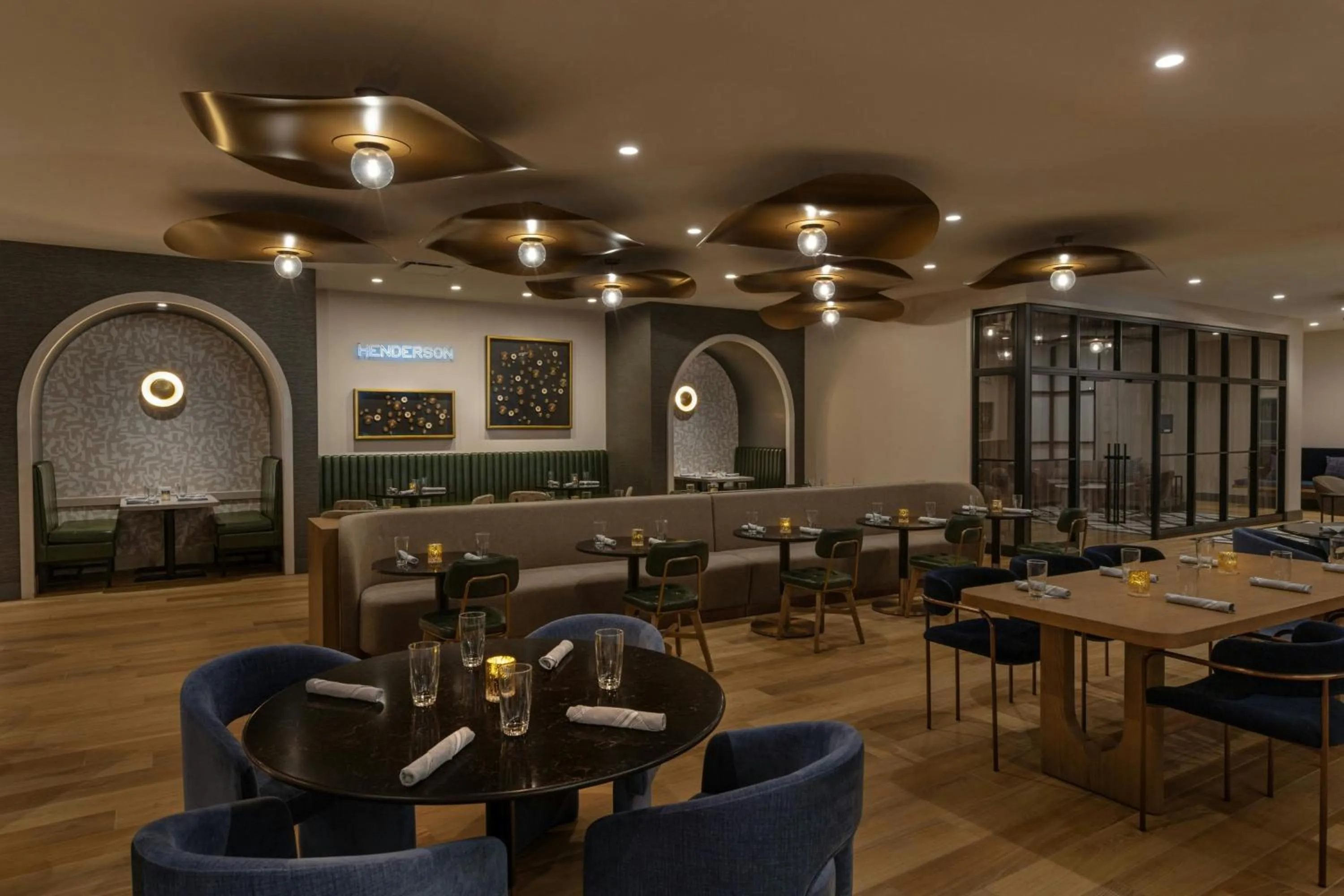 Restaurant/places to eat in Sheraton Boston Hotel