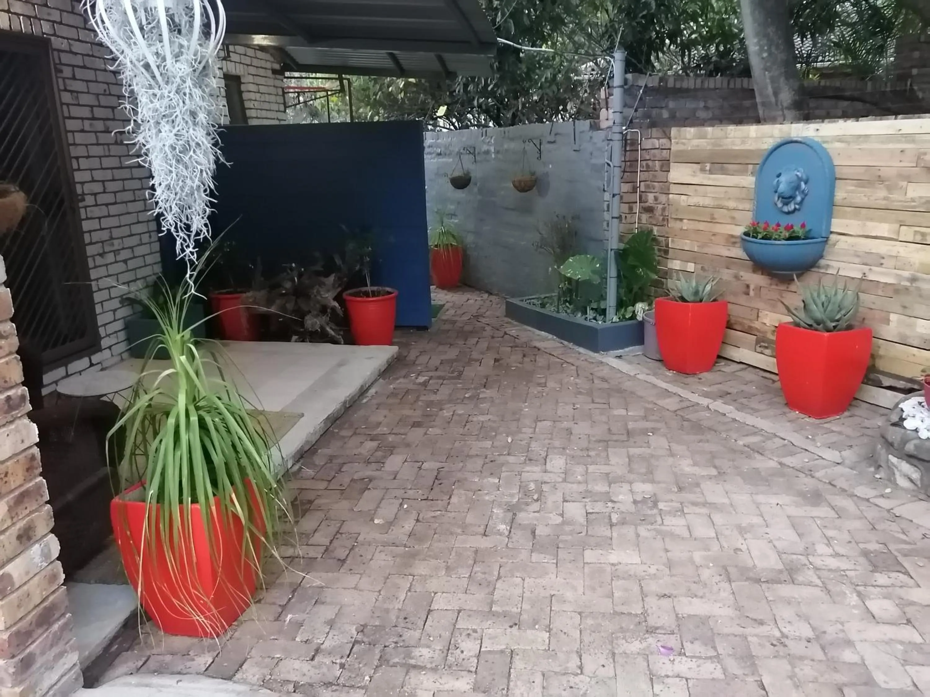 Property building in Rozelee Rest