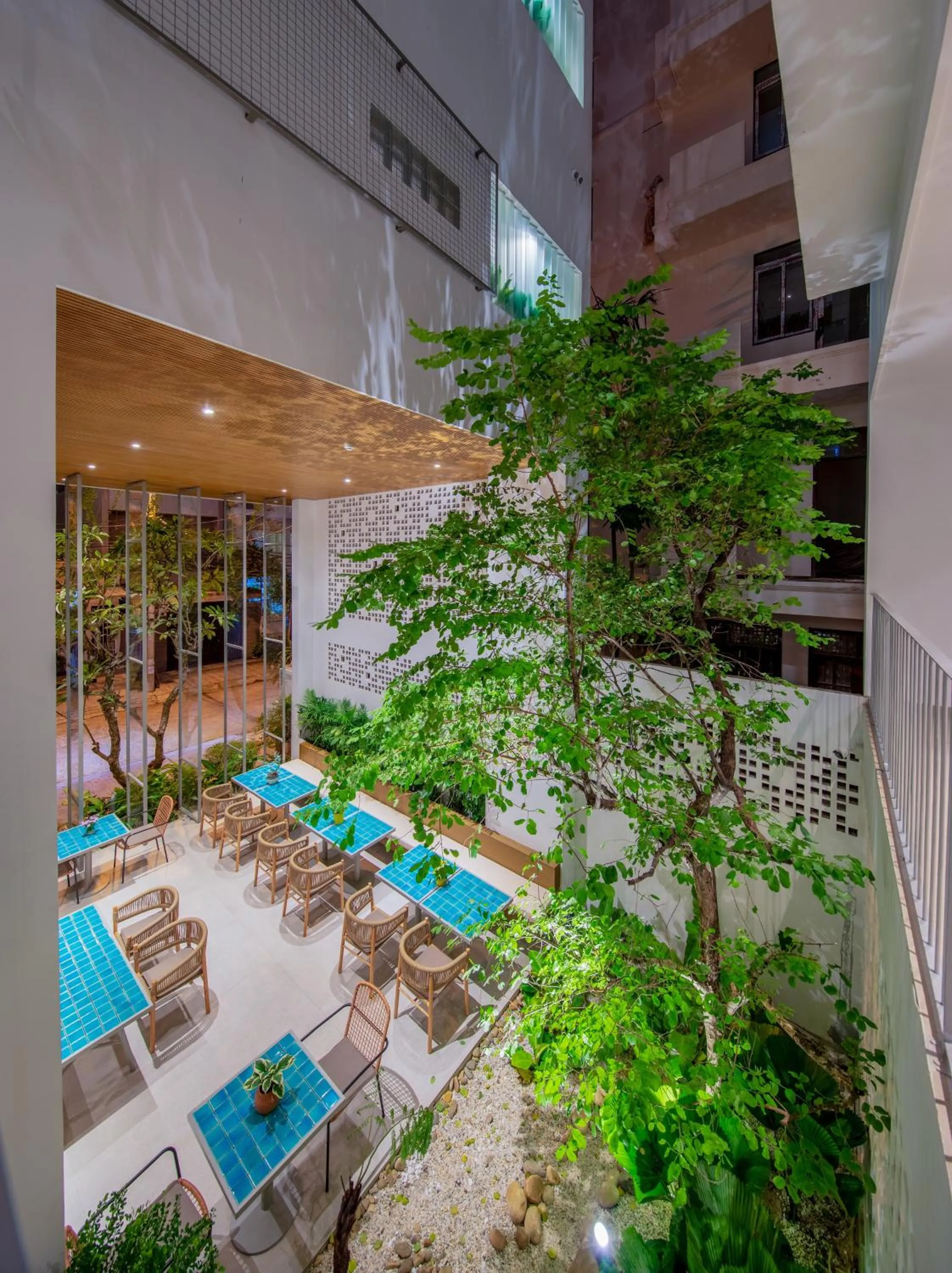 Patio in Prana Boutique Hotel and Apartments