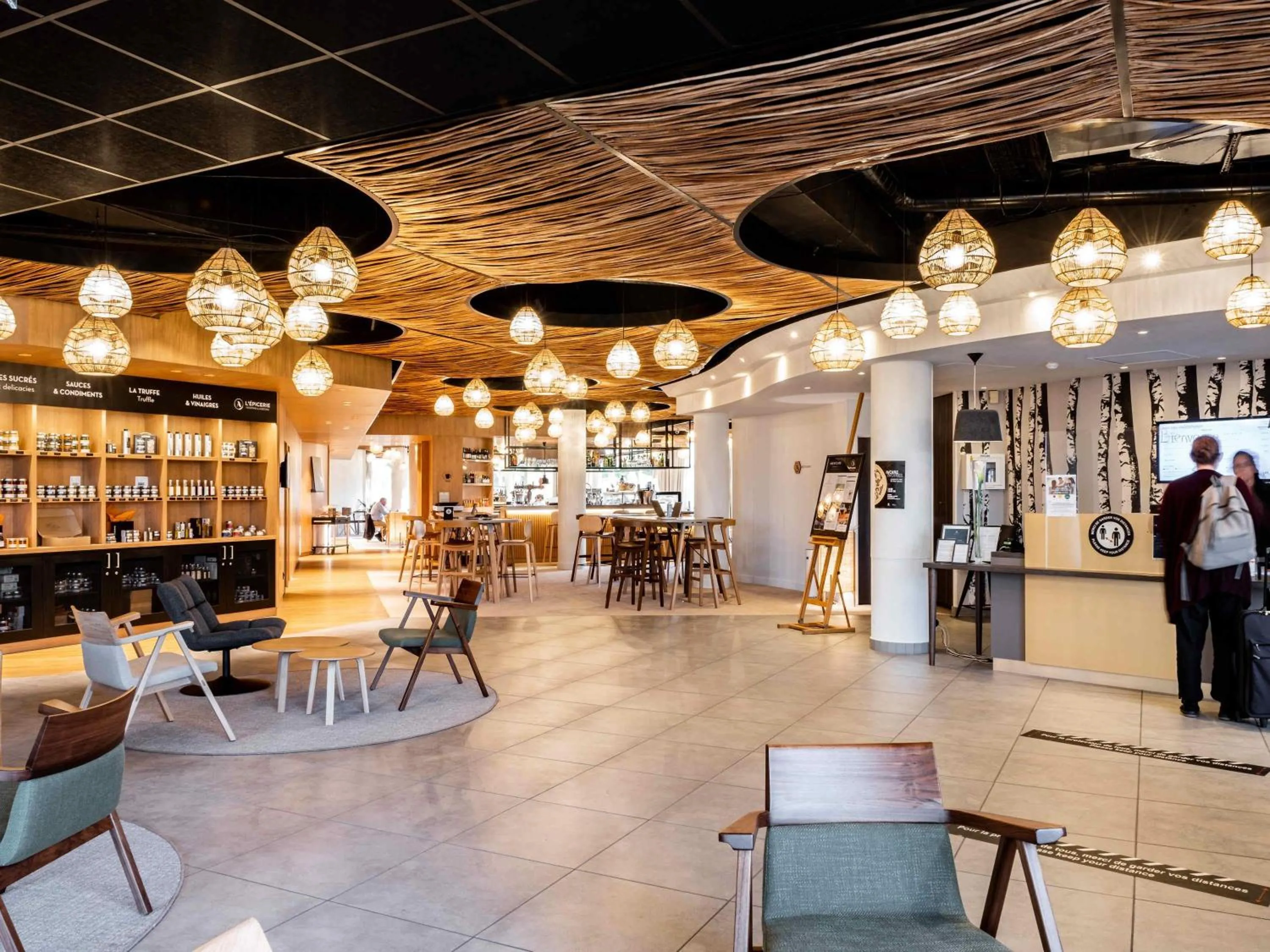 Property building in Mercure Compiègne Sud