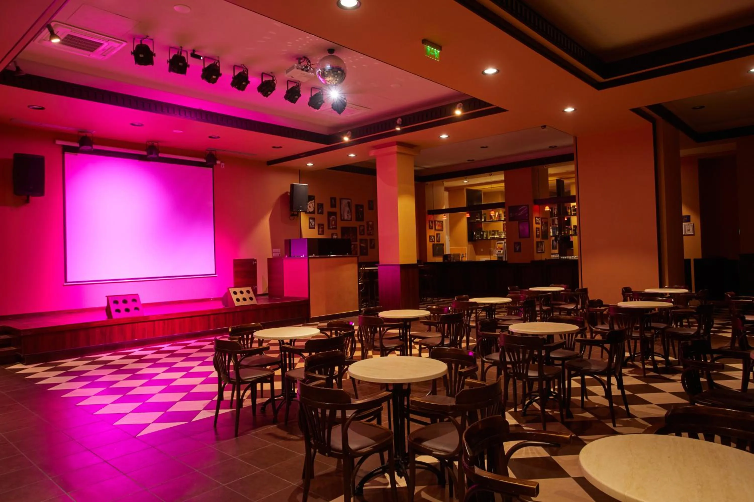 Lounge or bar in Dreams Sunny Beach Resort and Spa - Premium All Inclusive