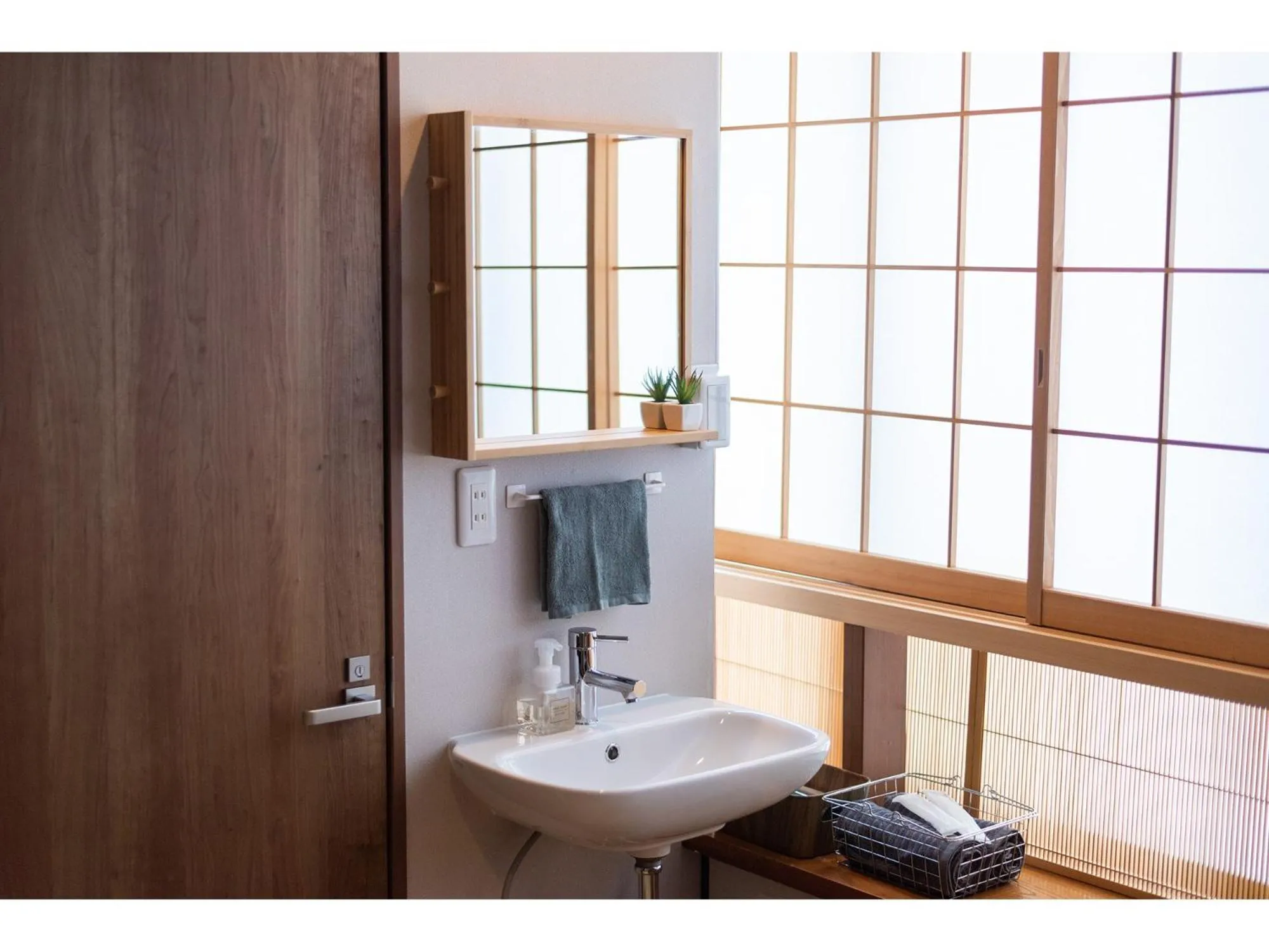 Decorative detail in Oyado Kien Ryogoku