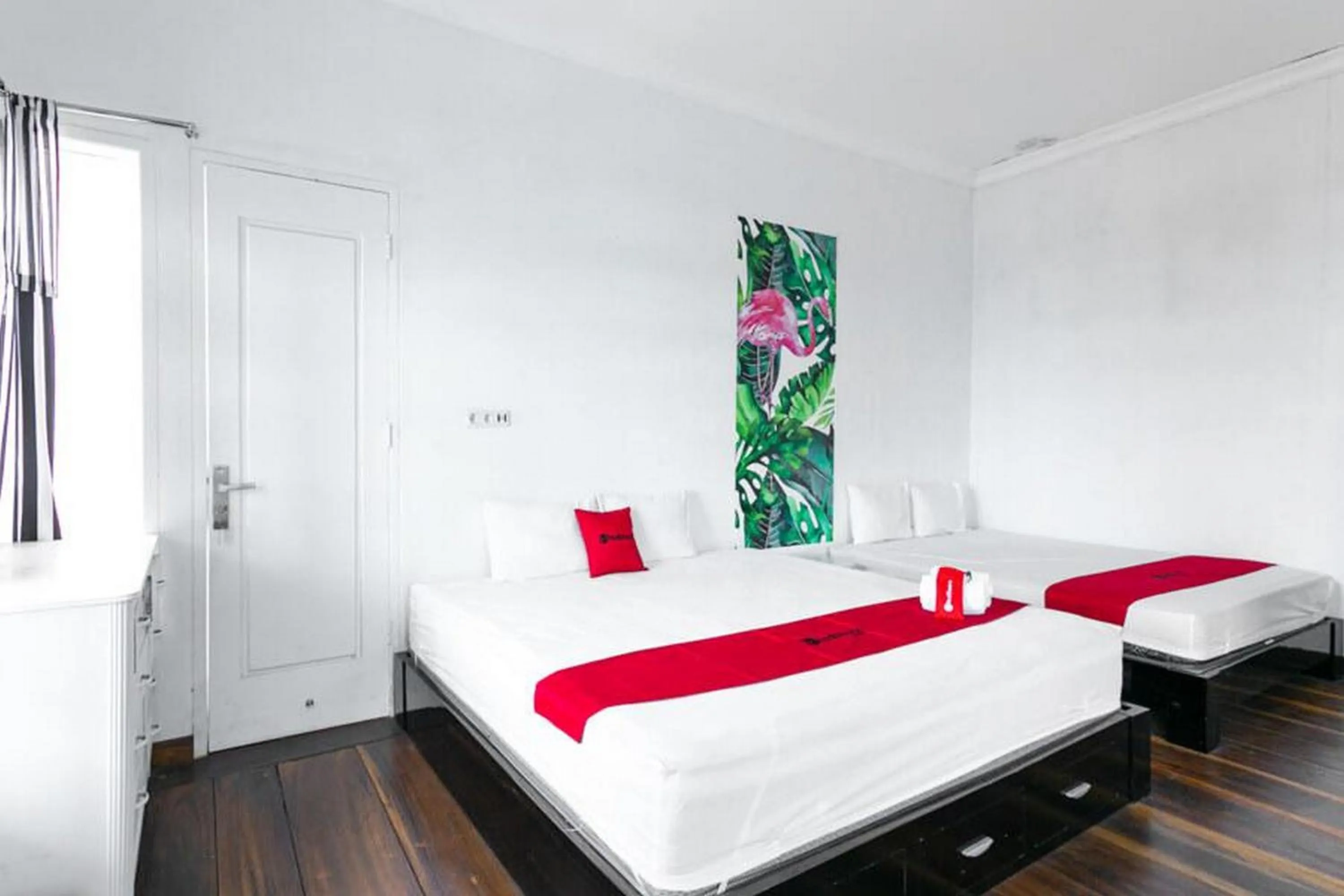 Bed in RedDoorz near Grojogan Sewu Tawangmangu