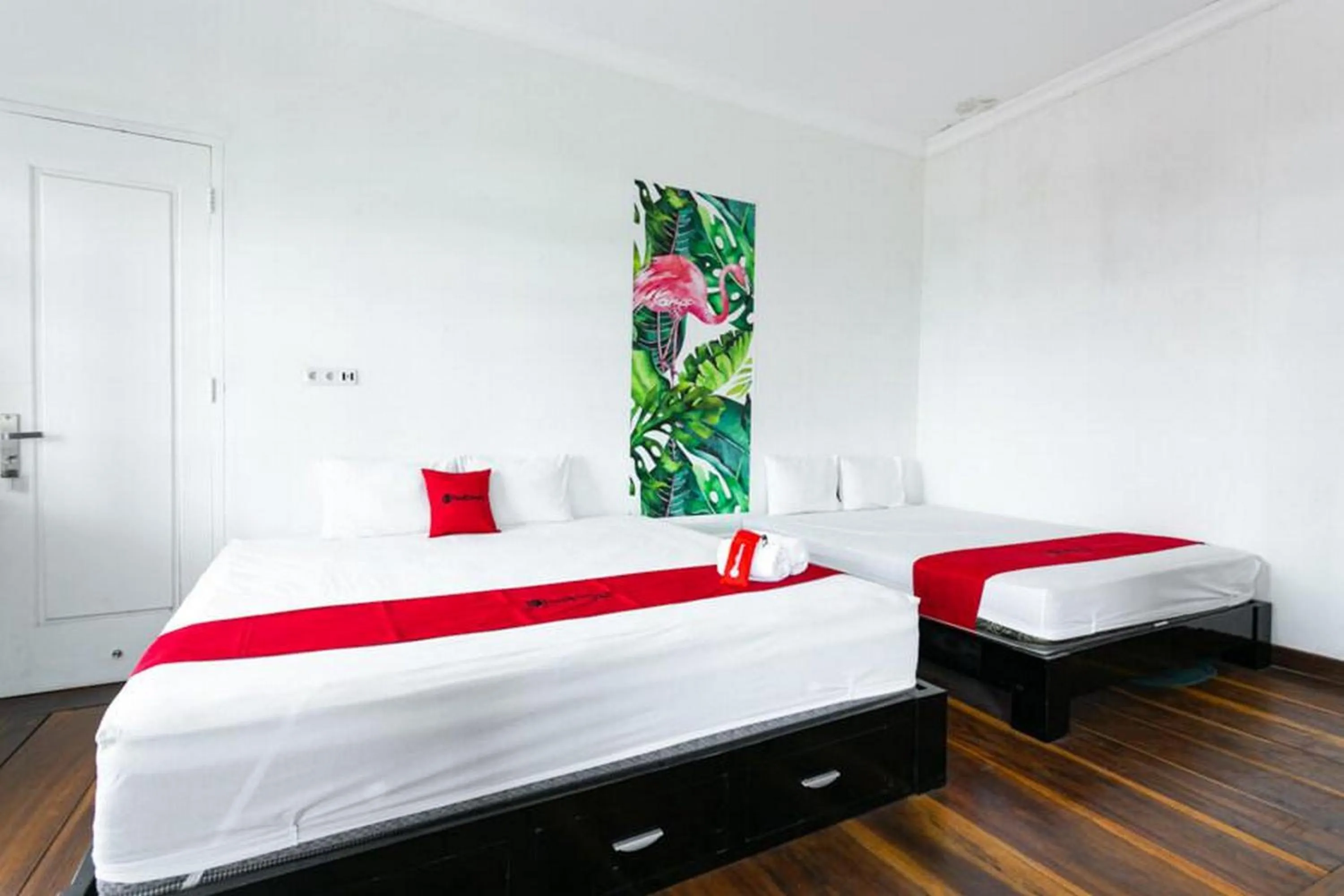 Bed in RedDoorz near Grojogan Sewu Tawangmangu