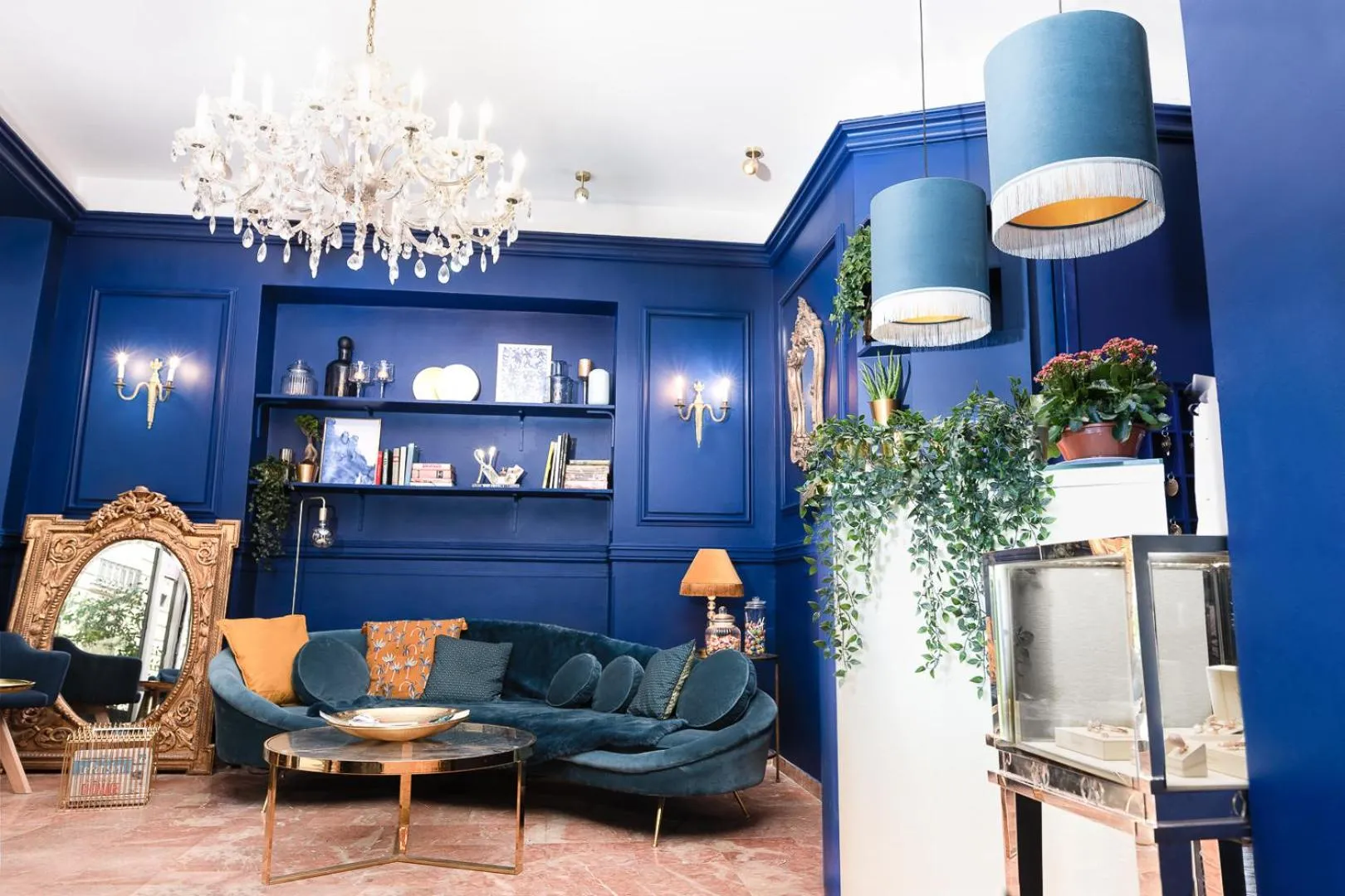 Lounge or bar in Hôtel Petit Saint-Honoré