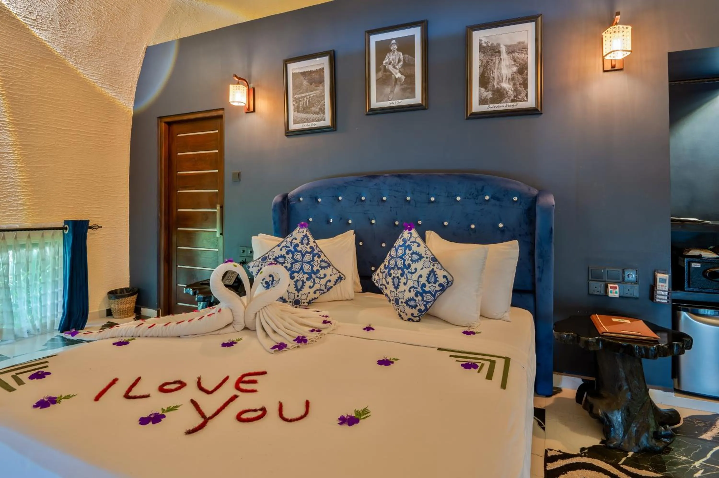 Bedroom, Bed in Dream Cliff Mountain Resort