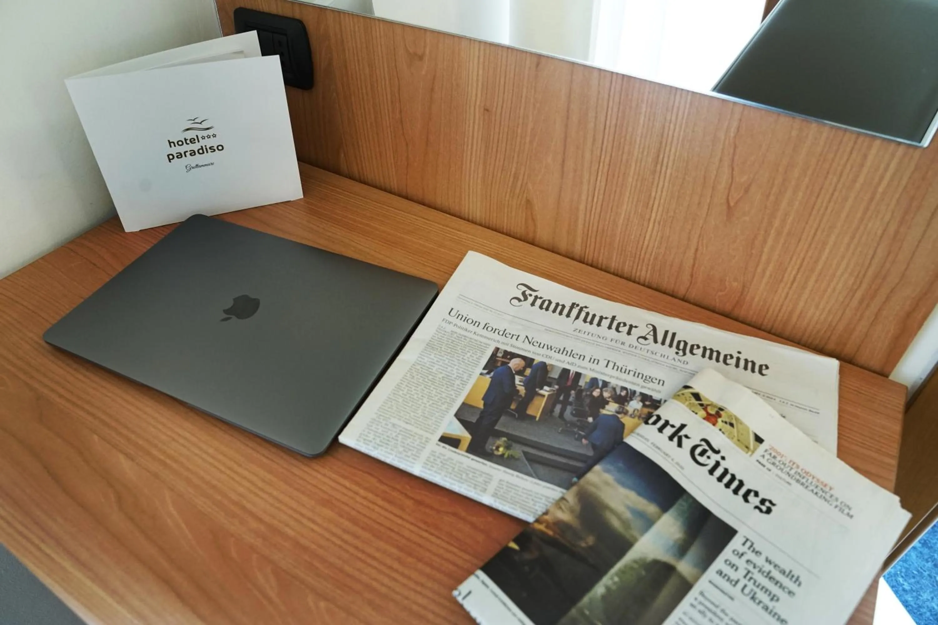 Seating area in Hotel Paradiso