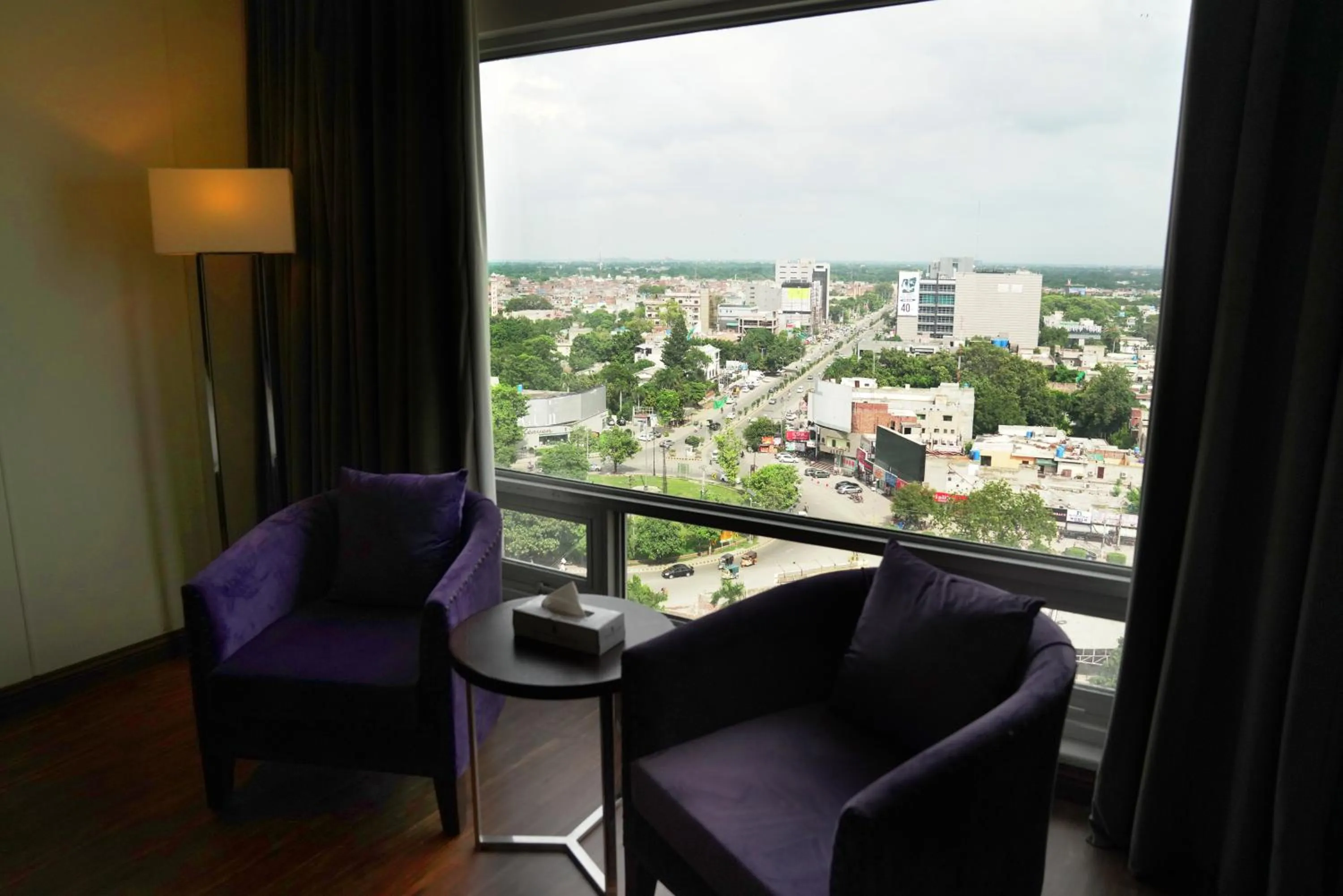 Seating area in Indigo Heights Hotel & Suites