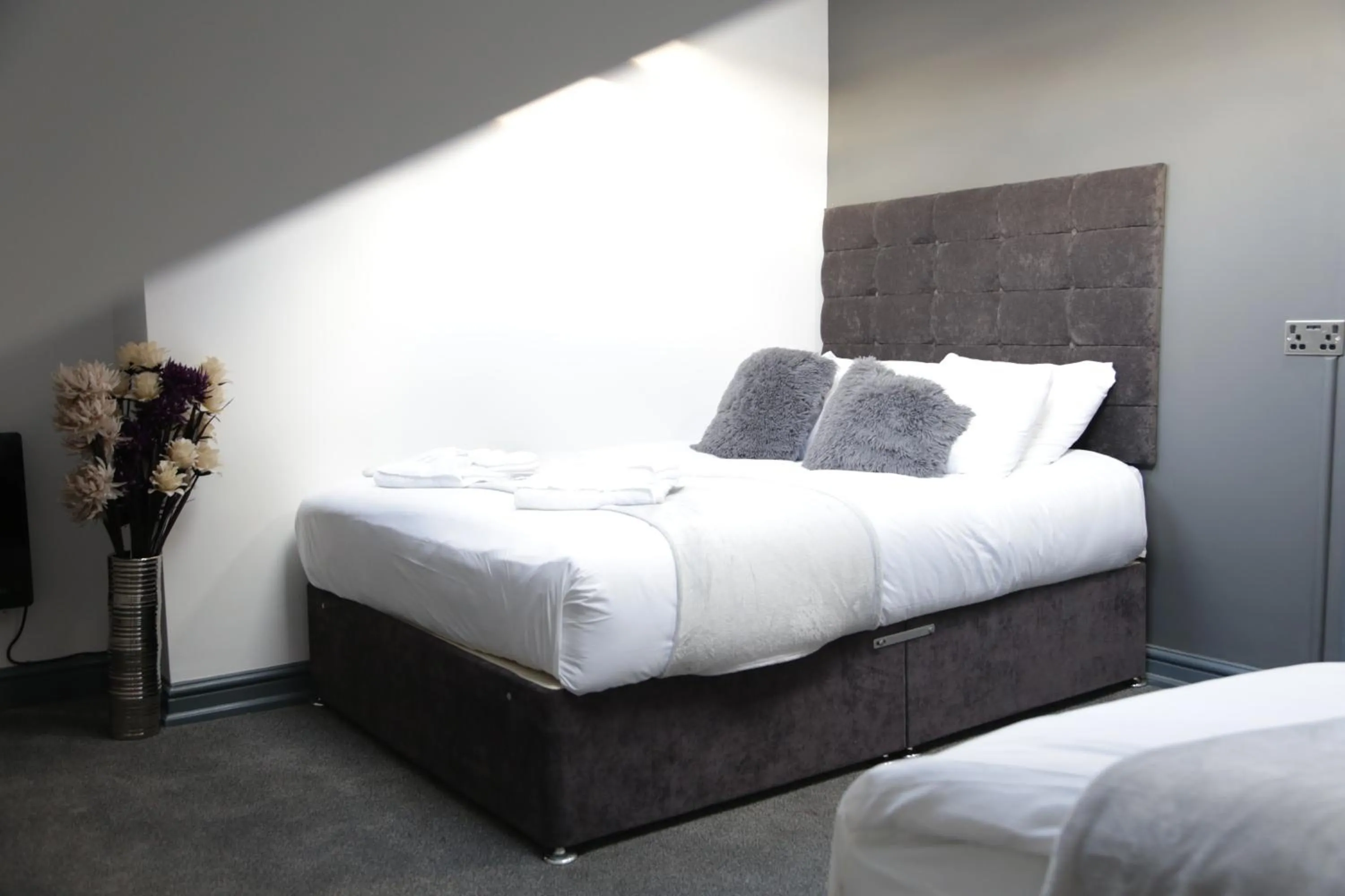 Bed in Park City Suites Hotel