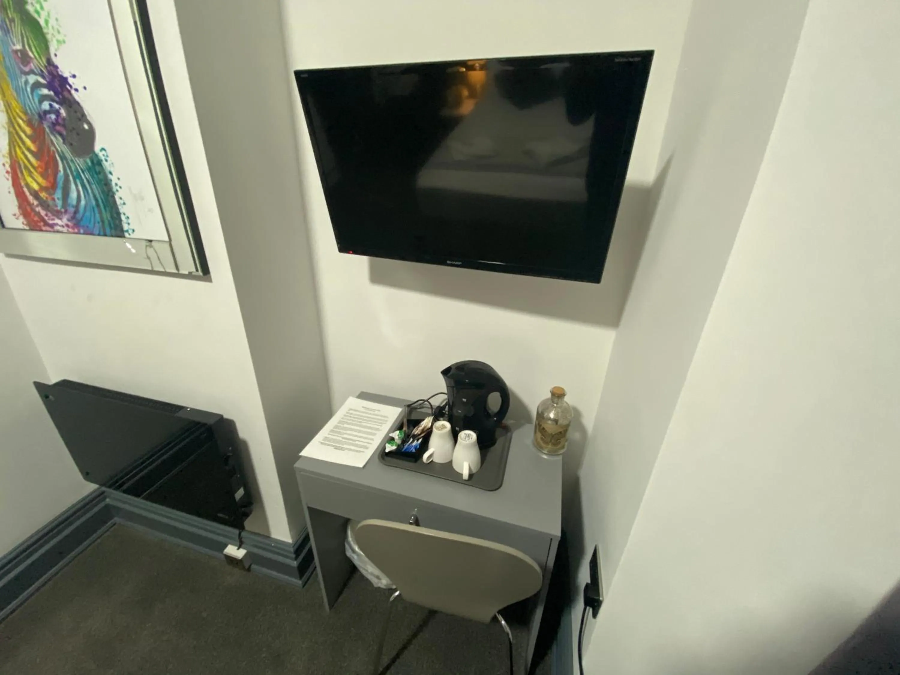 Coffee/tea facilities in Park City Suites Hotel