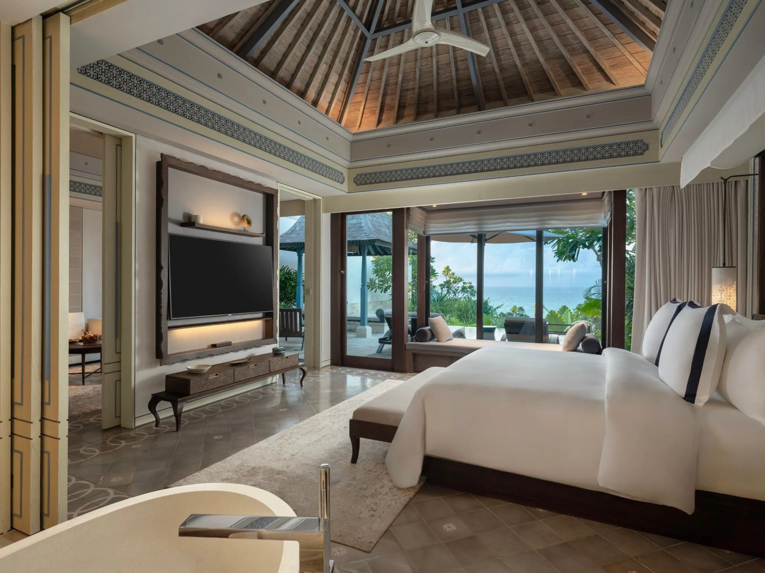 Bedroom, Bed in Jumeirah Bali