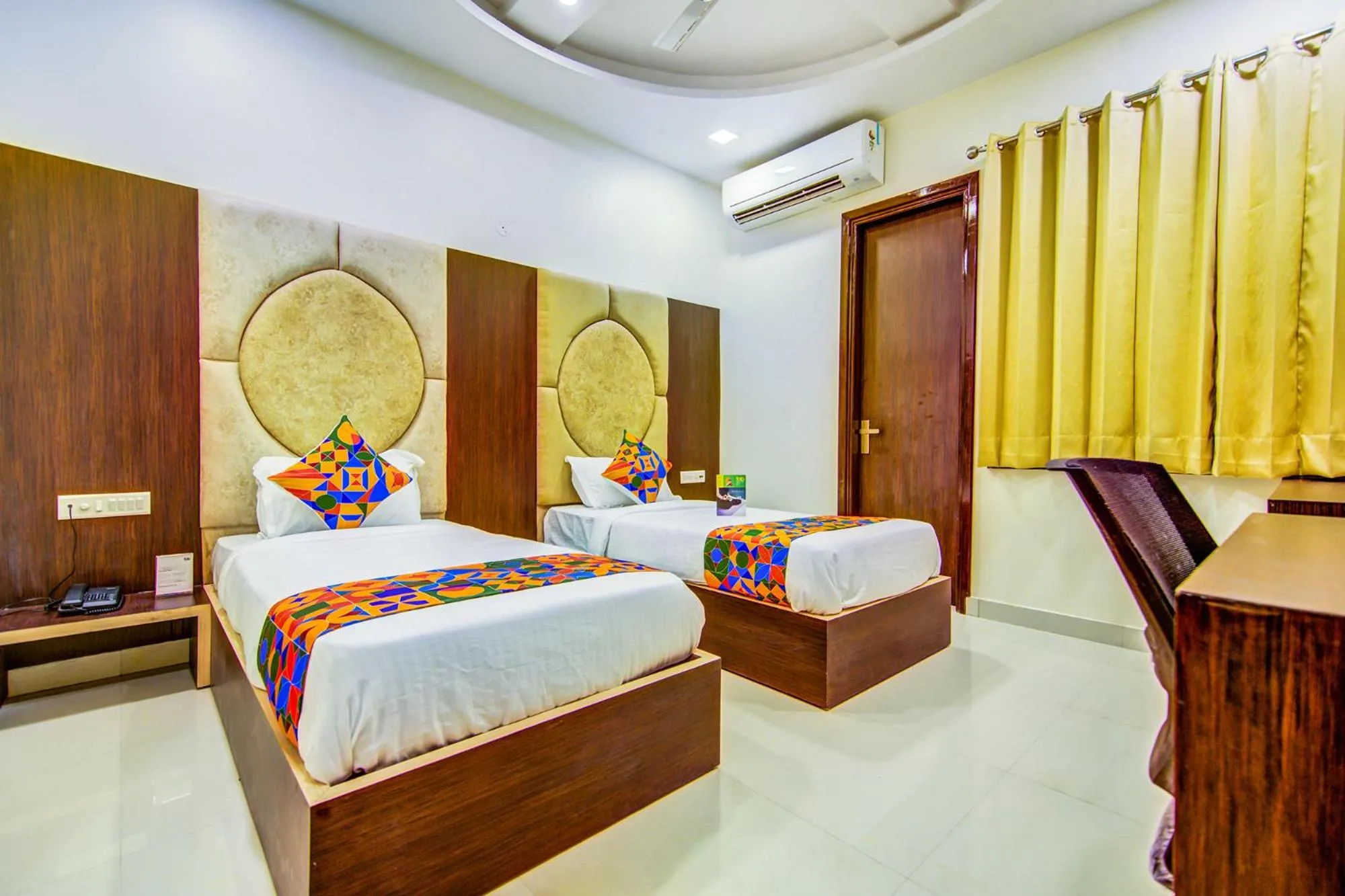 Bedroom in FabHotel Nayyar Inn