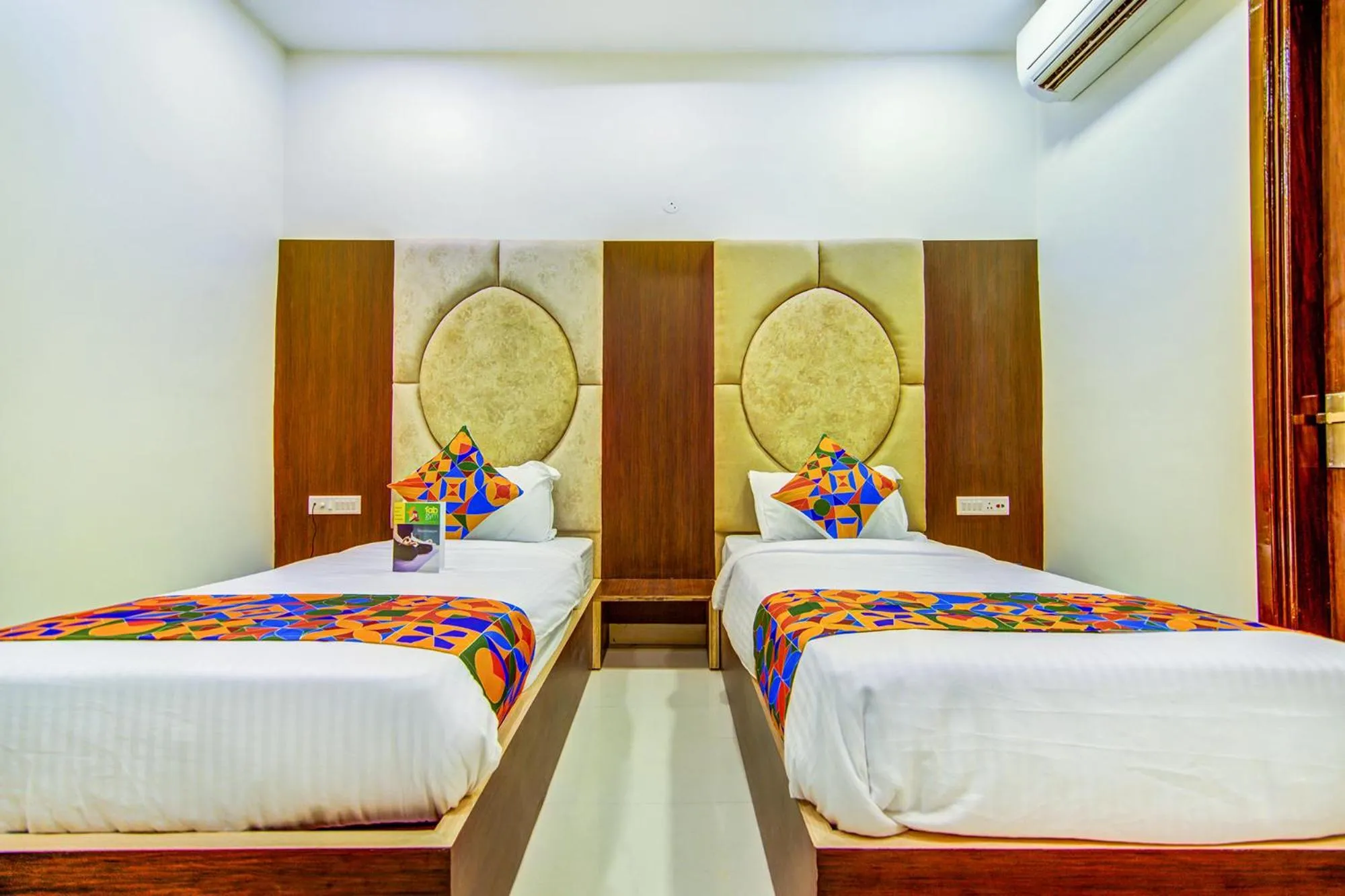 Bedroom in FabHotel Nayyar Inn