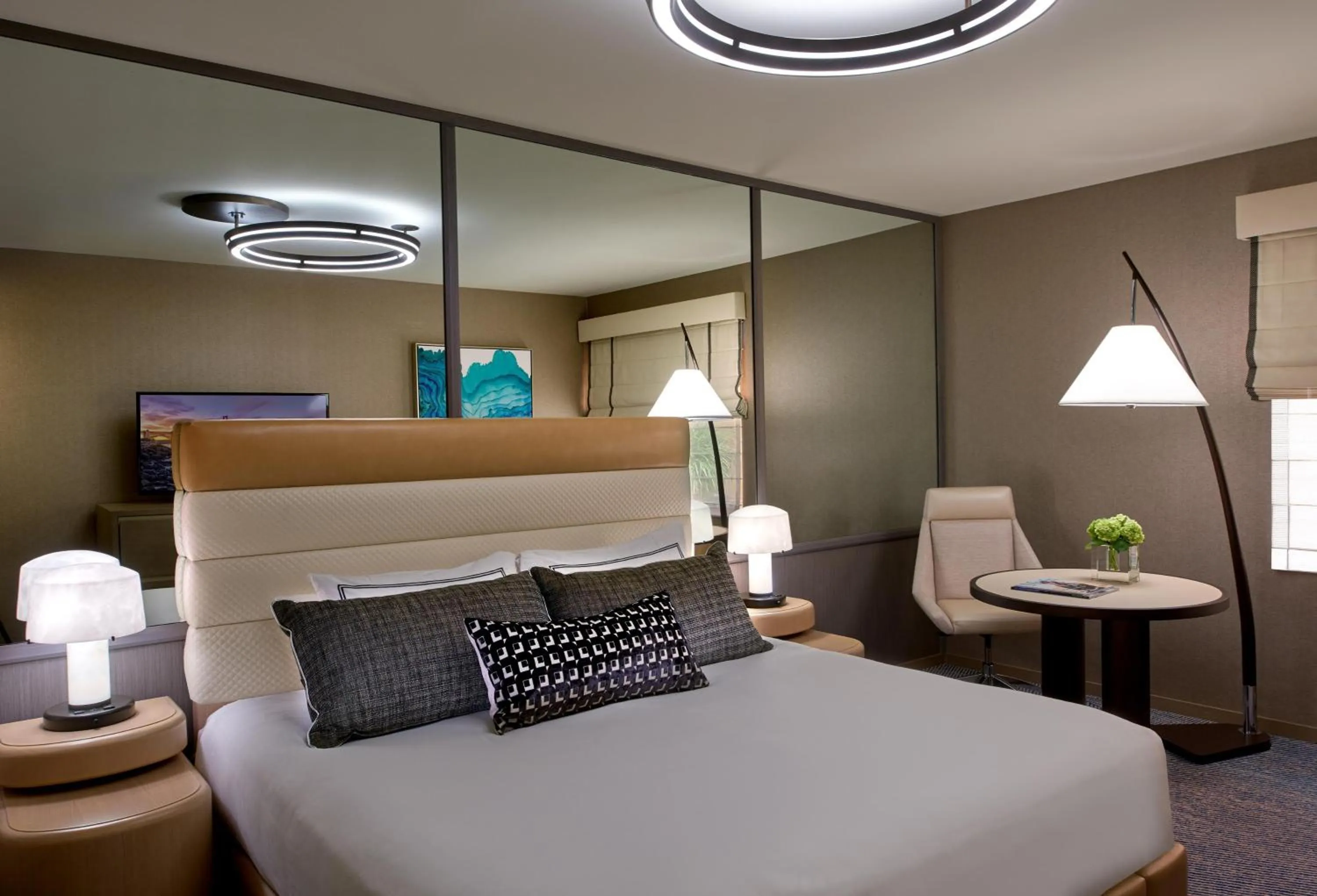 Photo of the whole room, Bed in Hotel Zoe Fisherman's Wharf