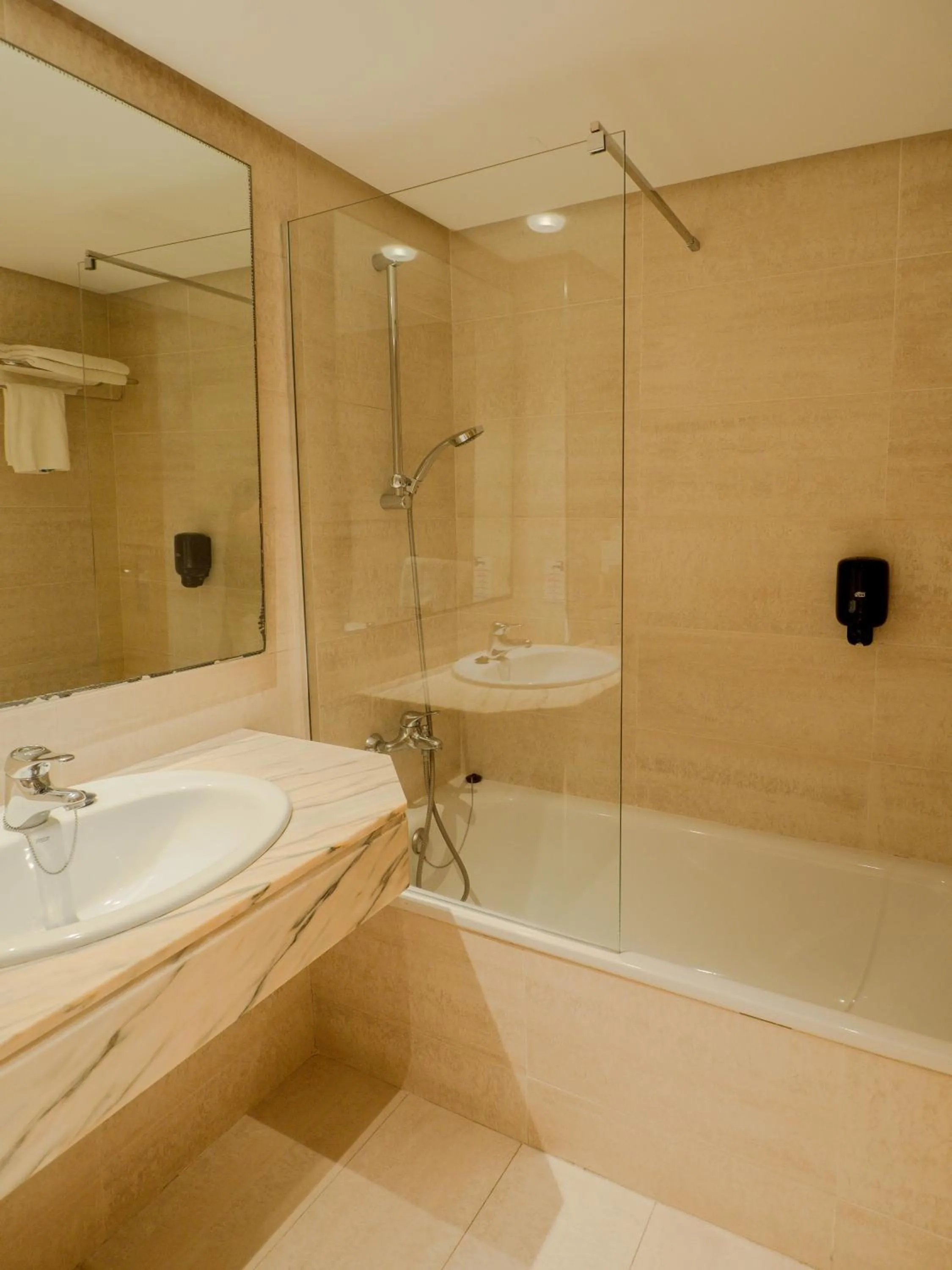 Shower in Hotel Santa Maria Playa