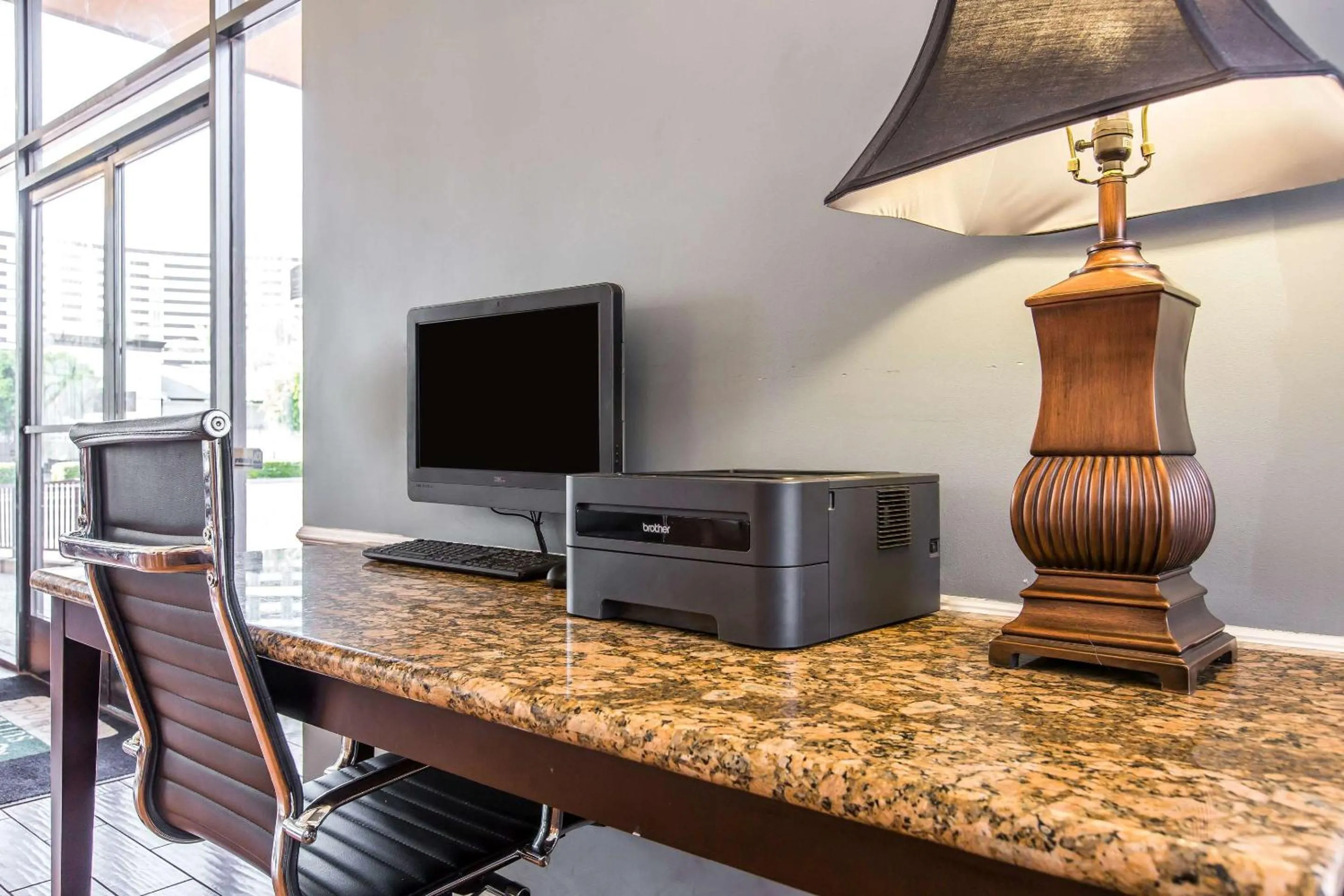 Business facilities in Quality Inn & Suites Bell Gardens-Los Angeles