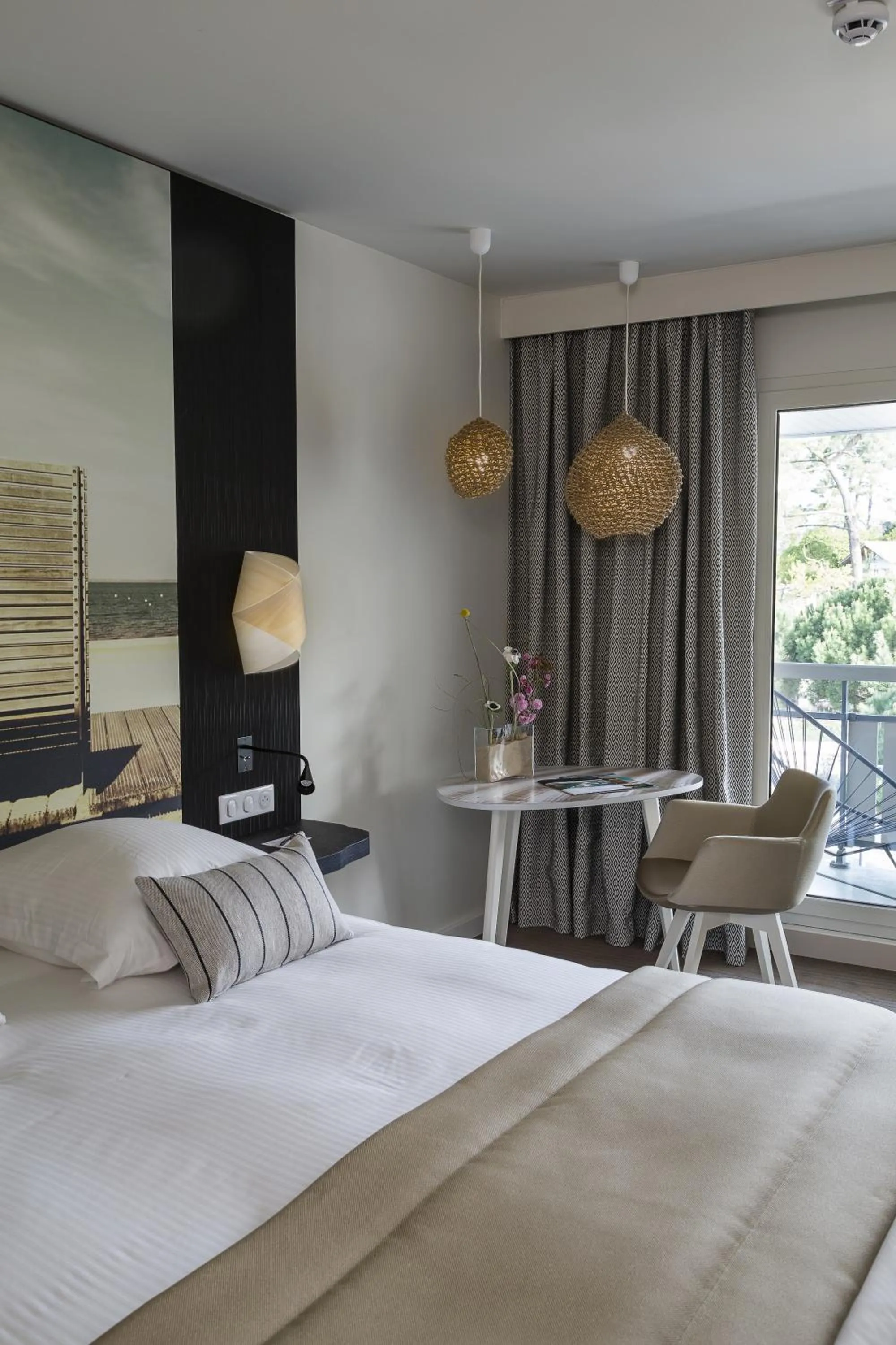 Photo of the whole room, Bed in Thalazur Arcachon