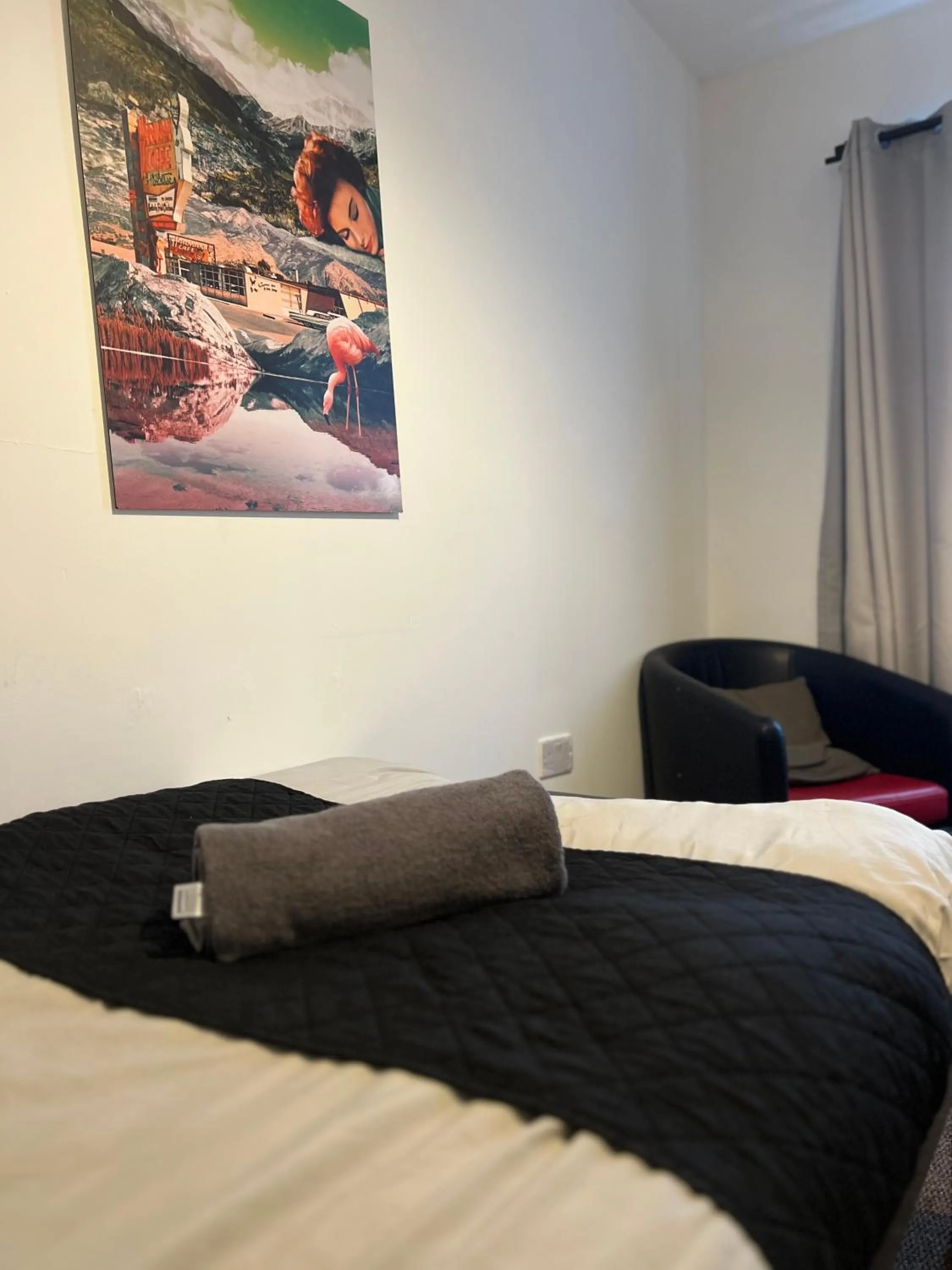 Bed in King Street Hotel