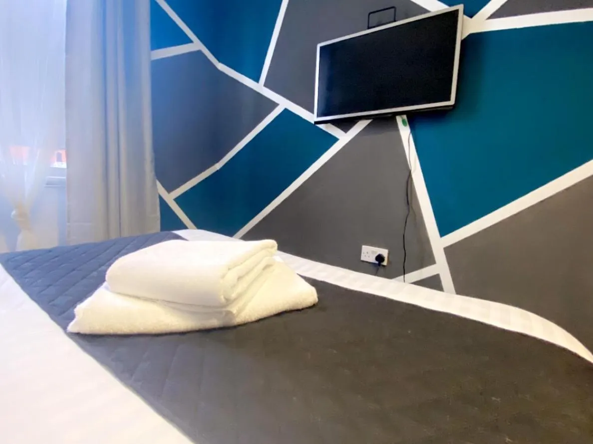 TV and multimedia, Bed in King Street Hotel